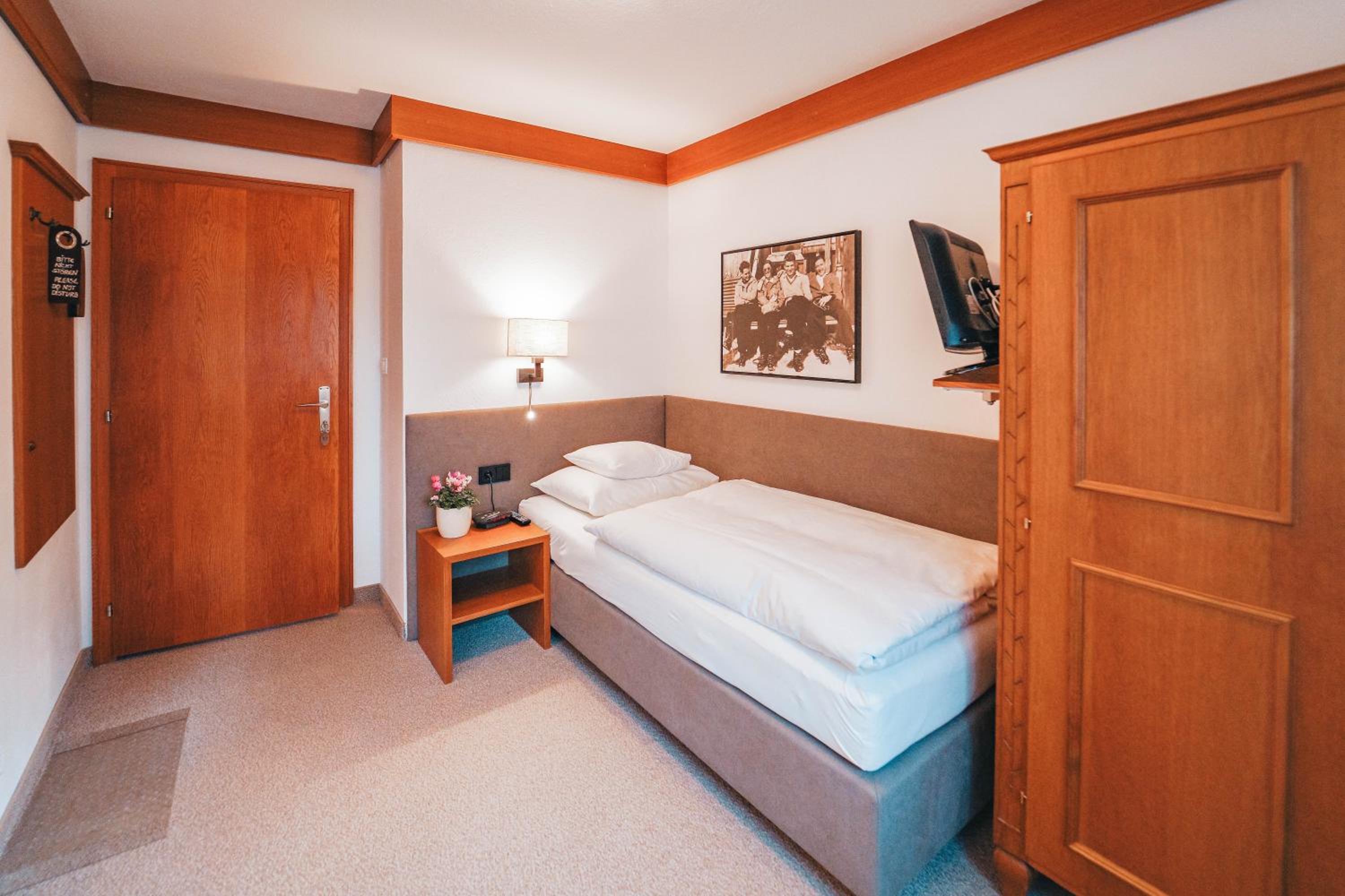 Single Room photo 1