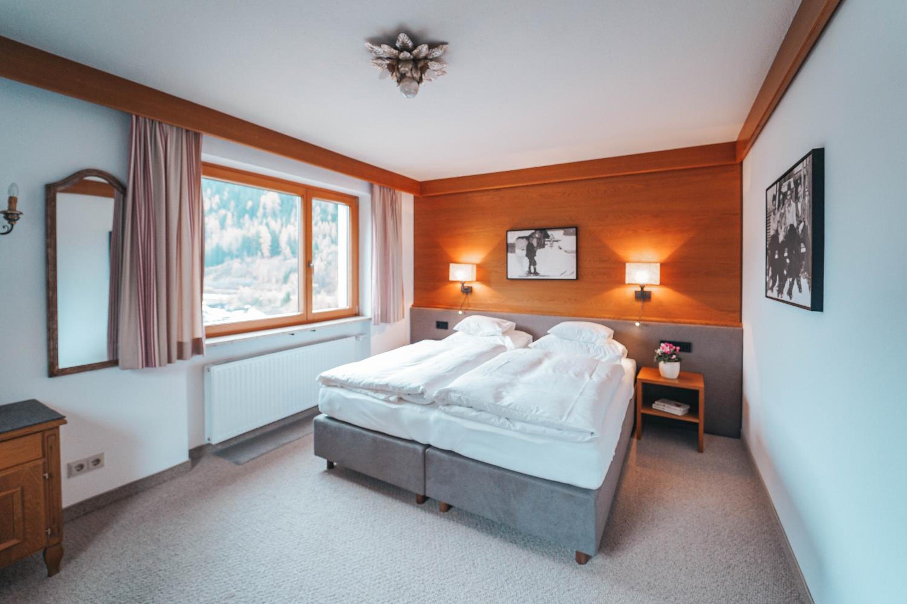 Standard Double or Twin Room photo 2