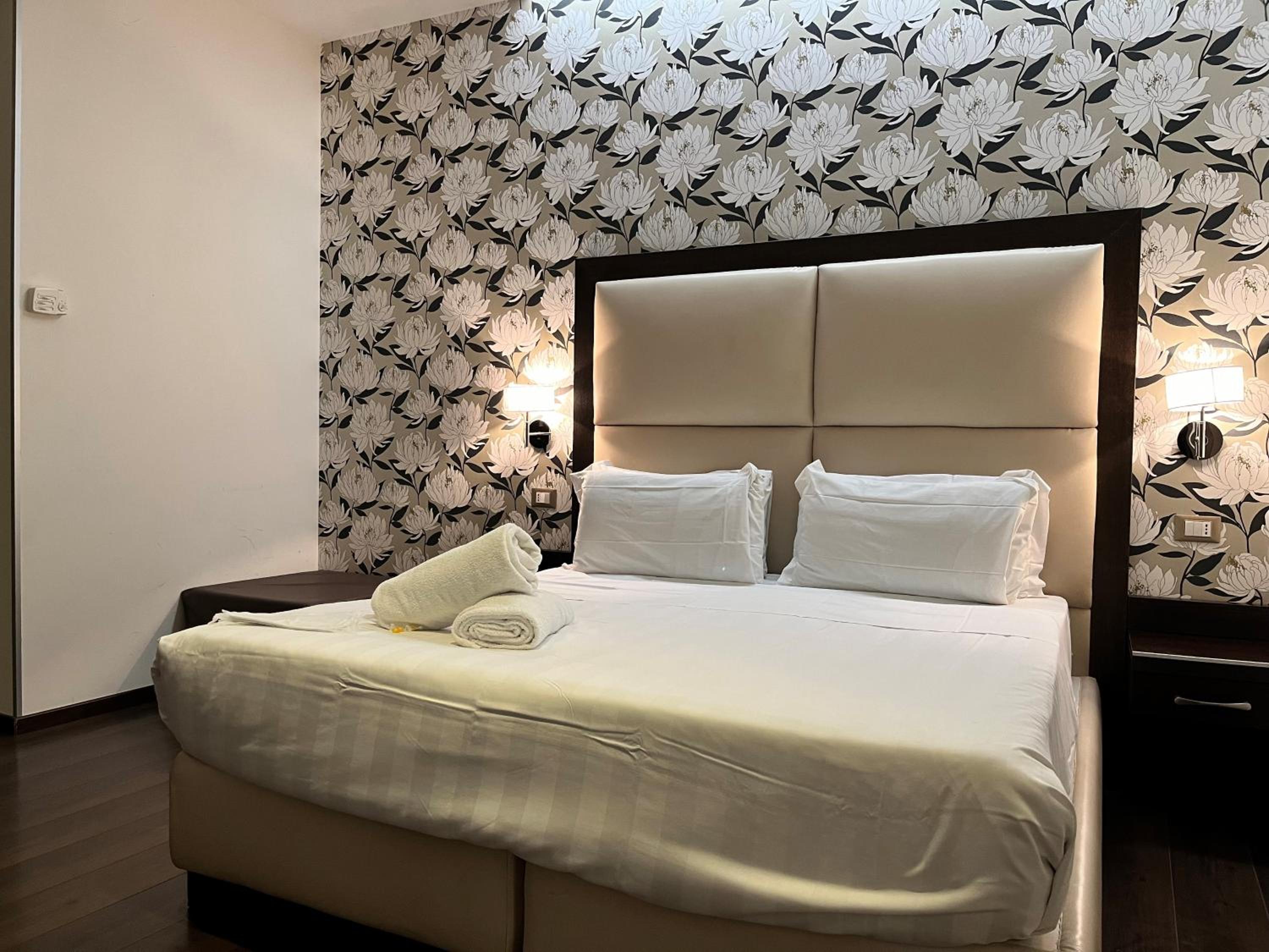 Deluxe Double or Twin Room