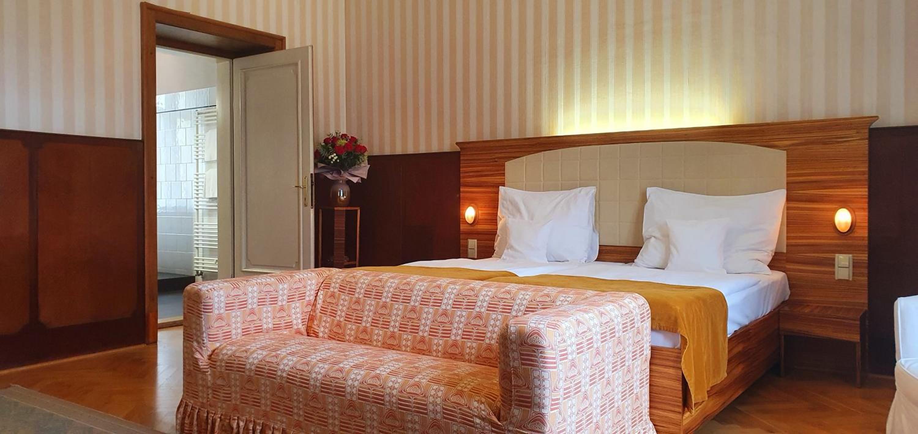 Deluxe Double or Twin Room with Spa Bath