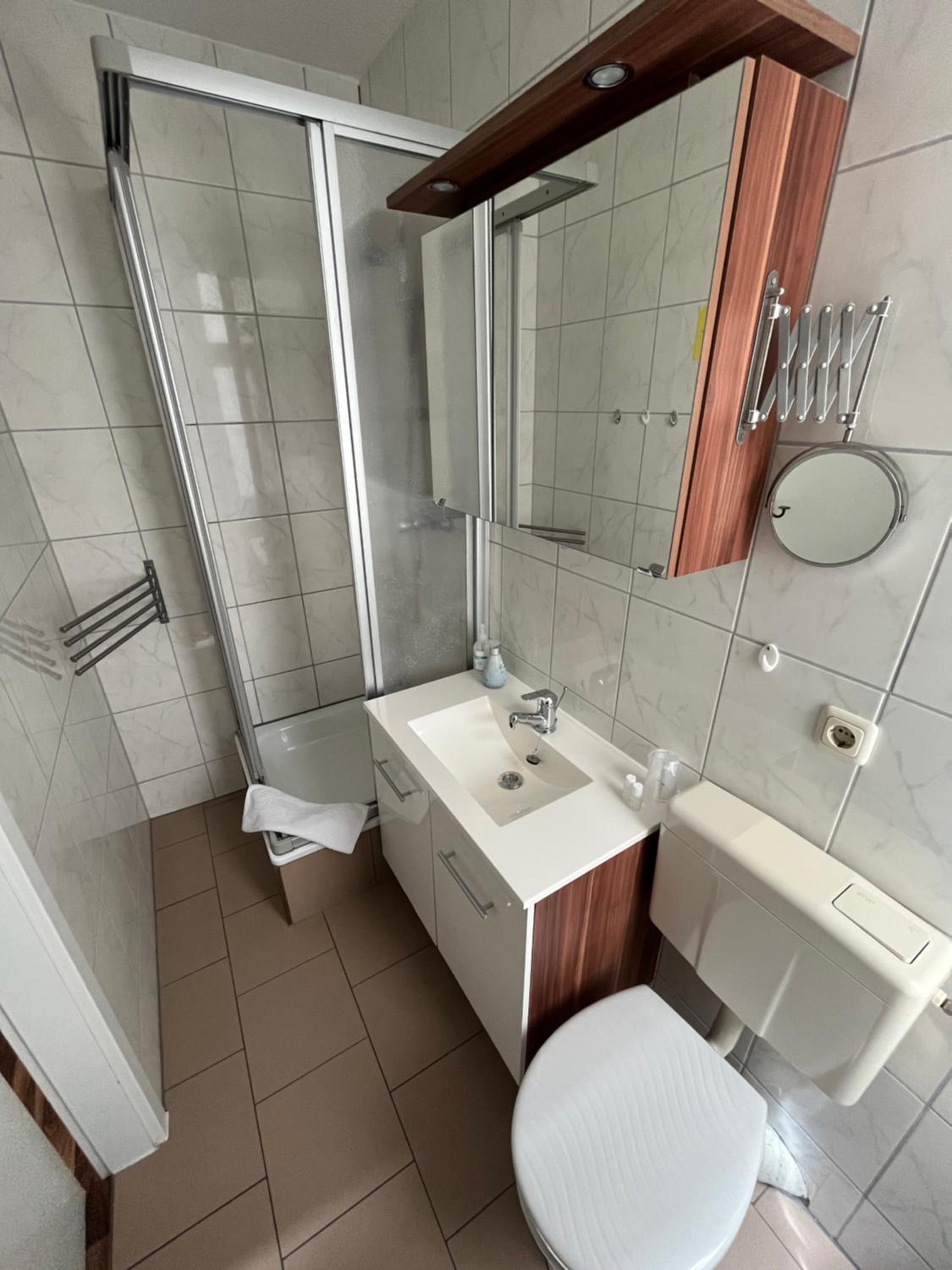 Double Room Type II - Photo 6
