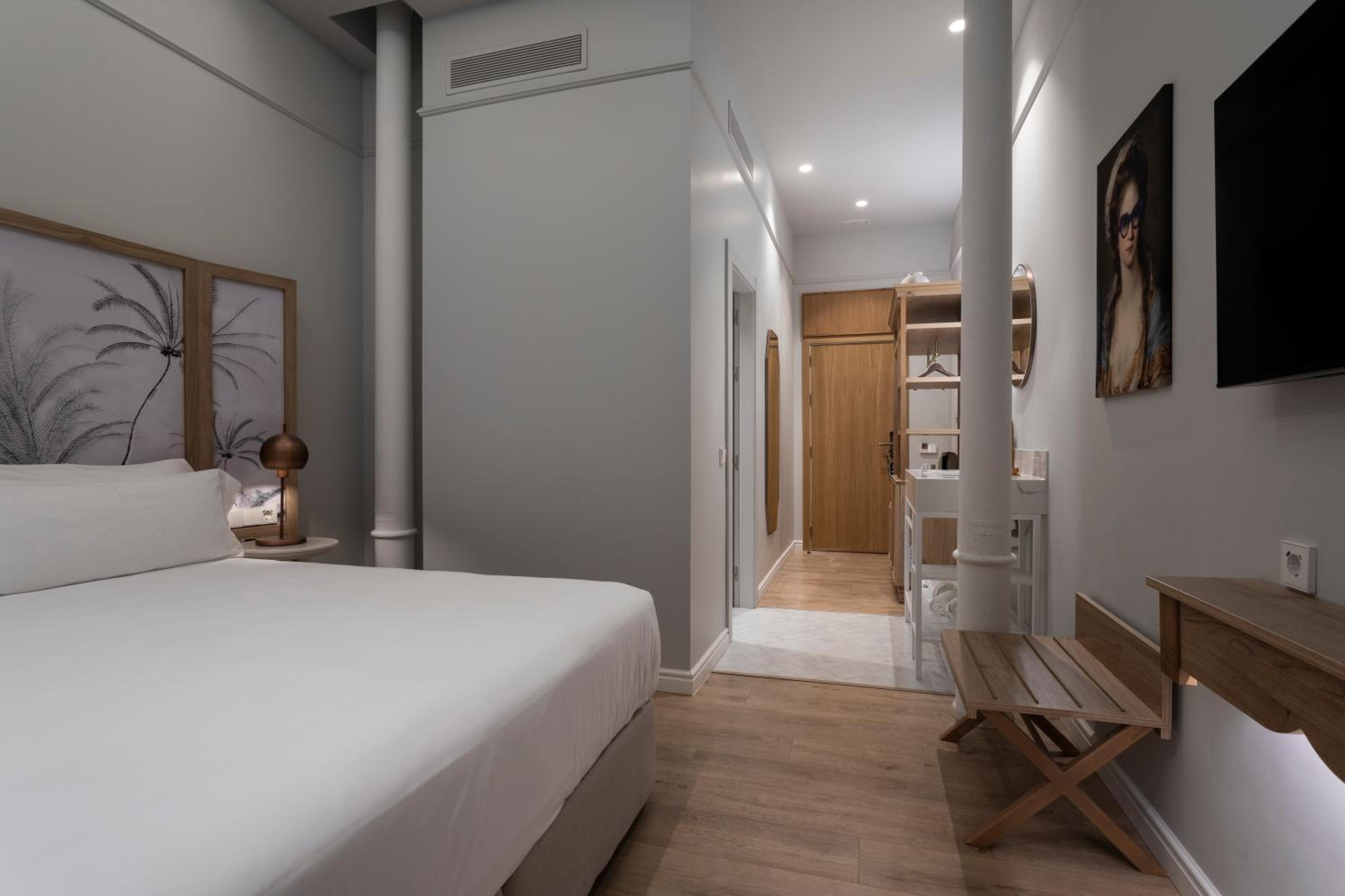 Double Room - Photo 3