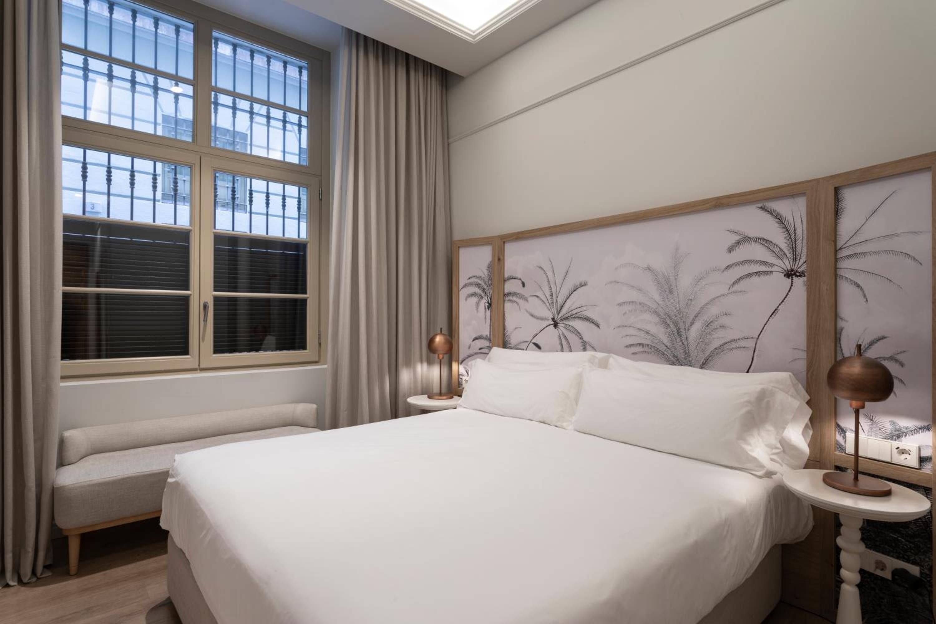 Double Room - Photo 12
