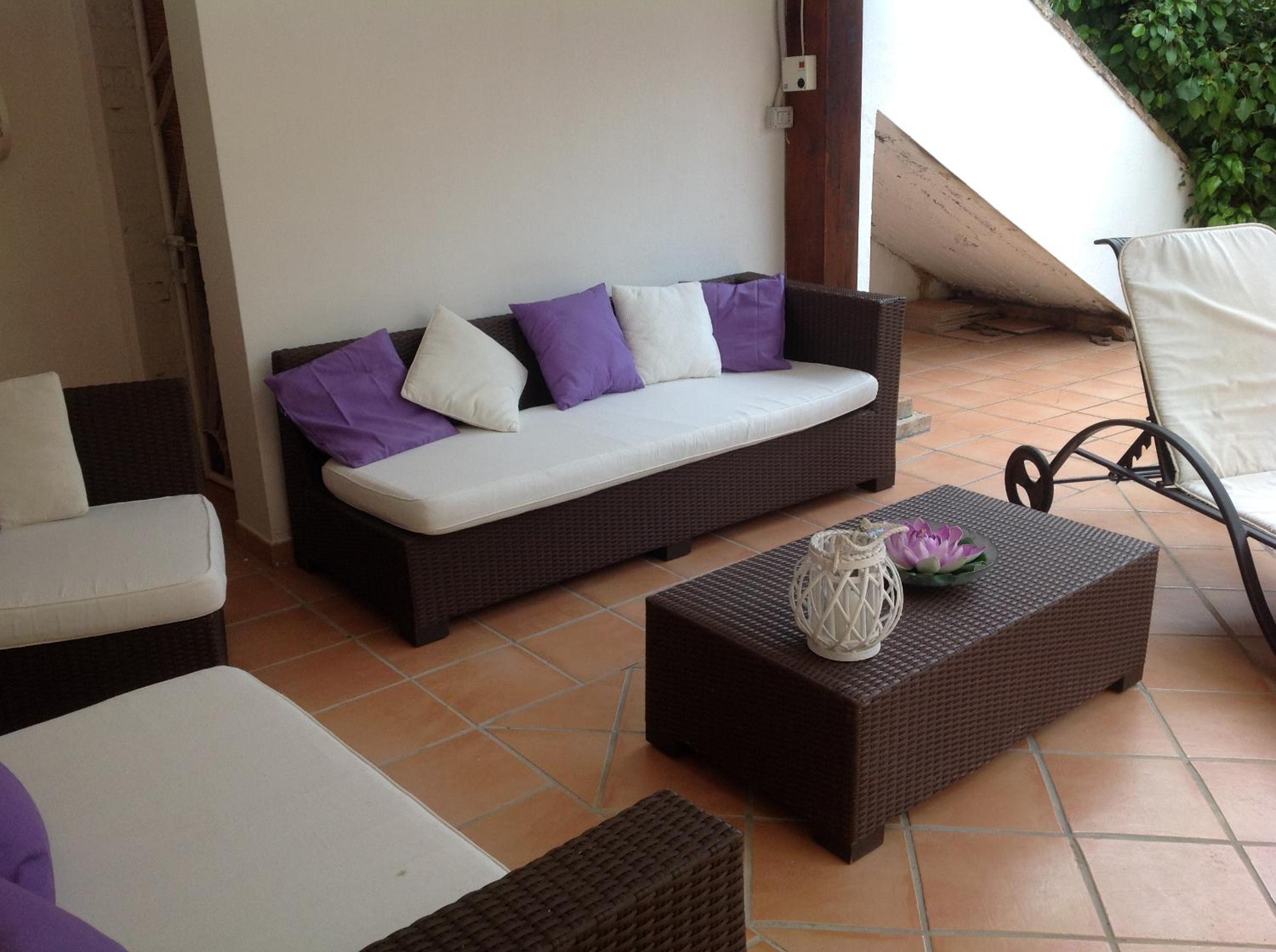 Three-Bedroom House with Partial Sea view photo 3