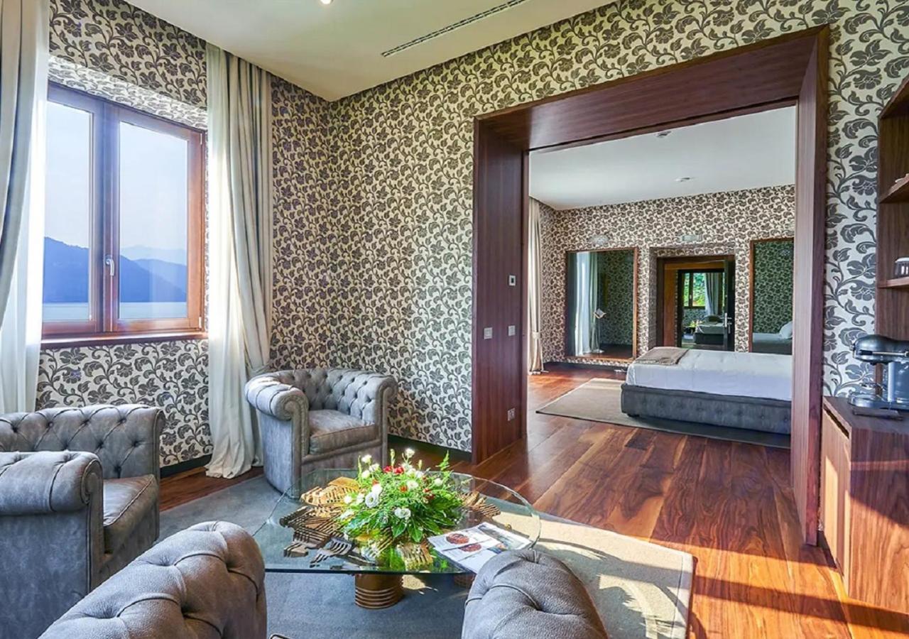 Executive suite with Lake view and Terrace photo 3