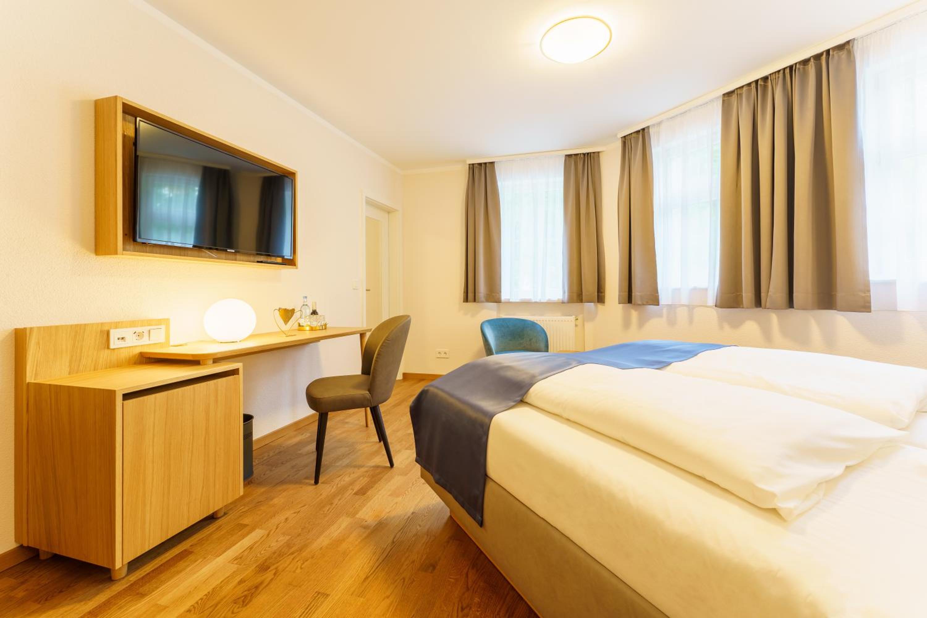 Standard Double Room - Photo 2