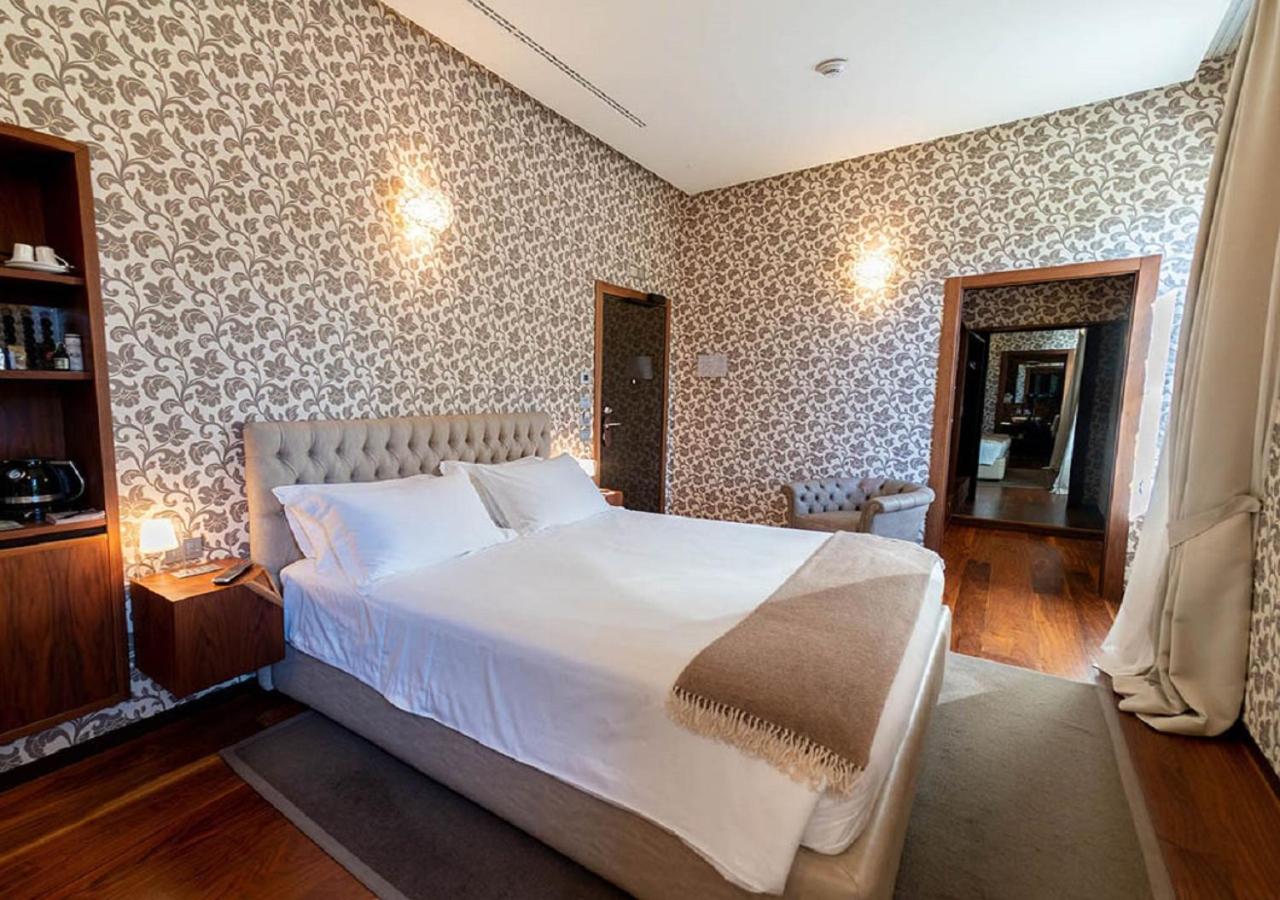 Deluxe Double Room with Mountain View photo 2