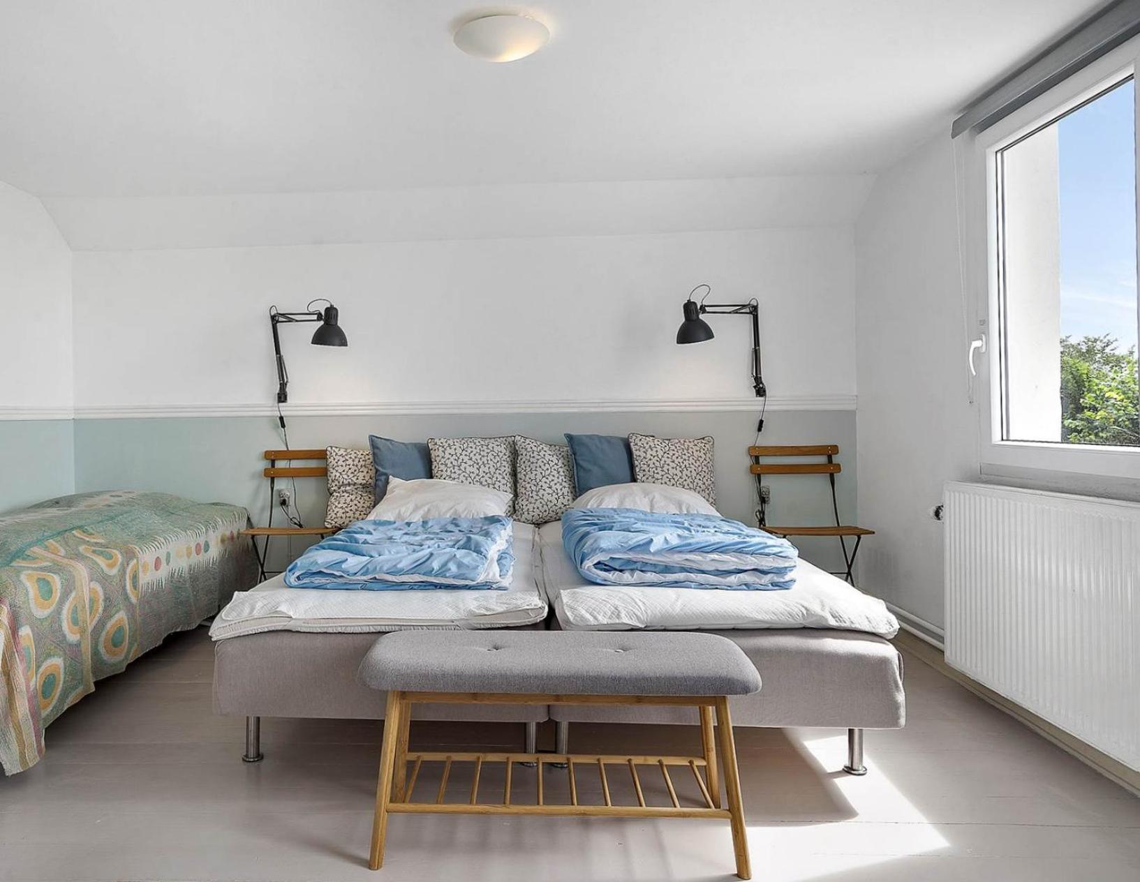 Double Or Twin Room With Shared Bathroom photo 1