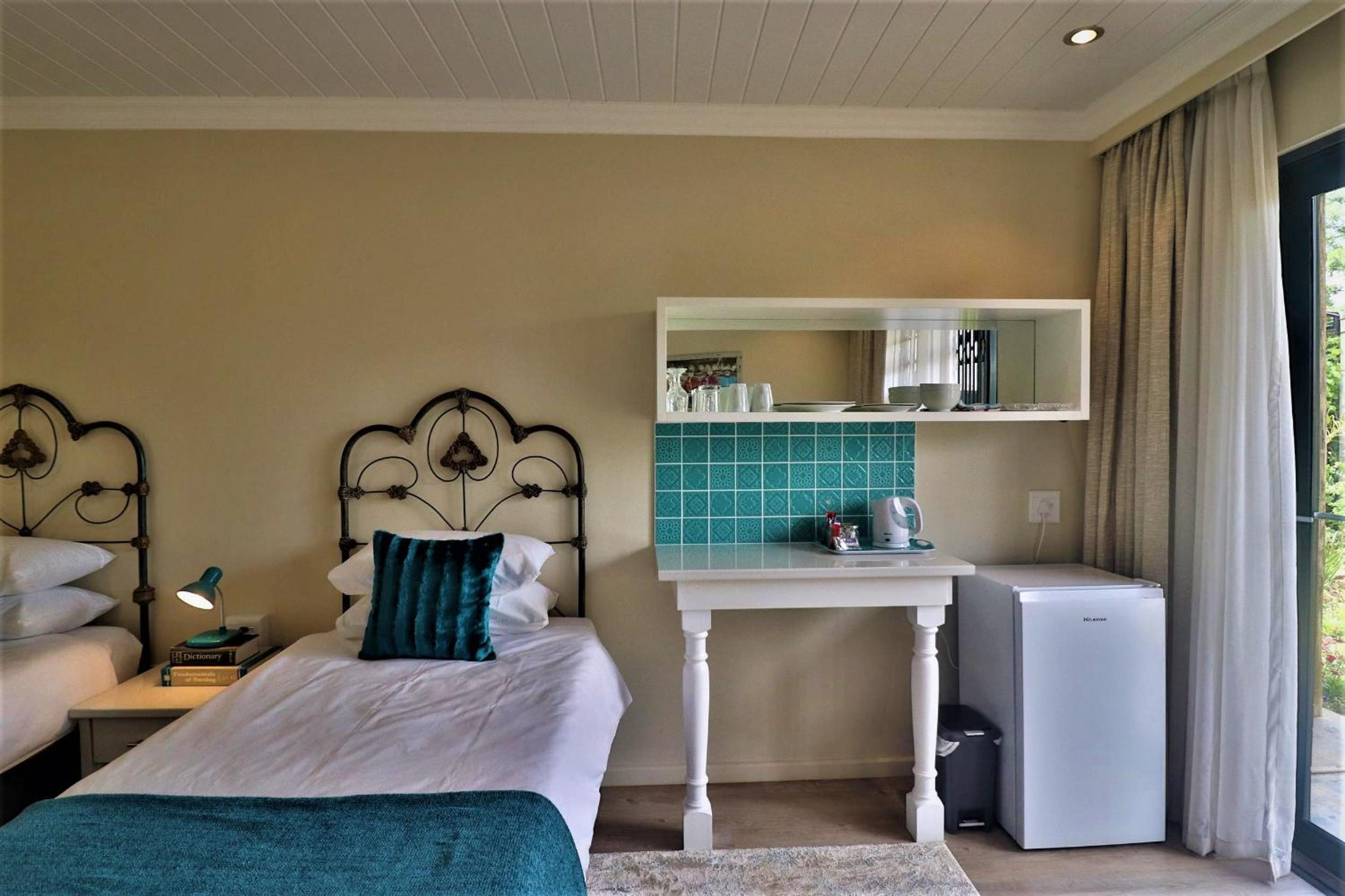 Deluxe Twin Room photo 2