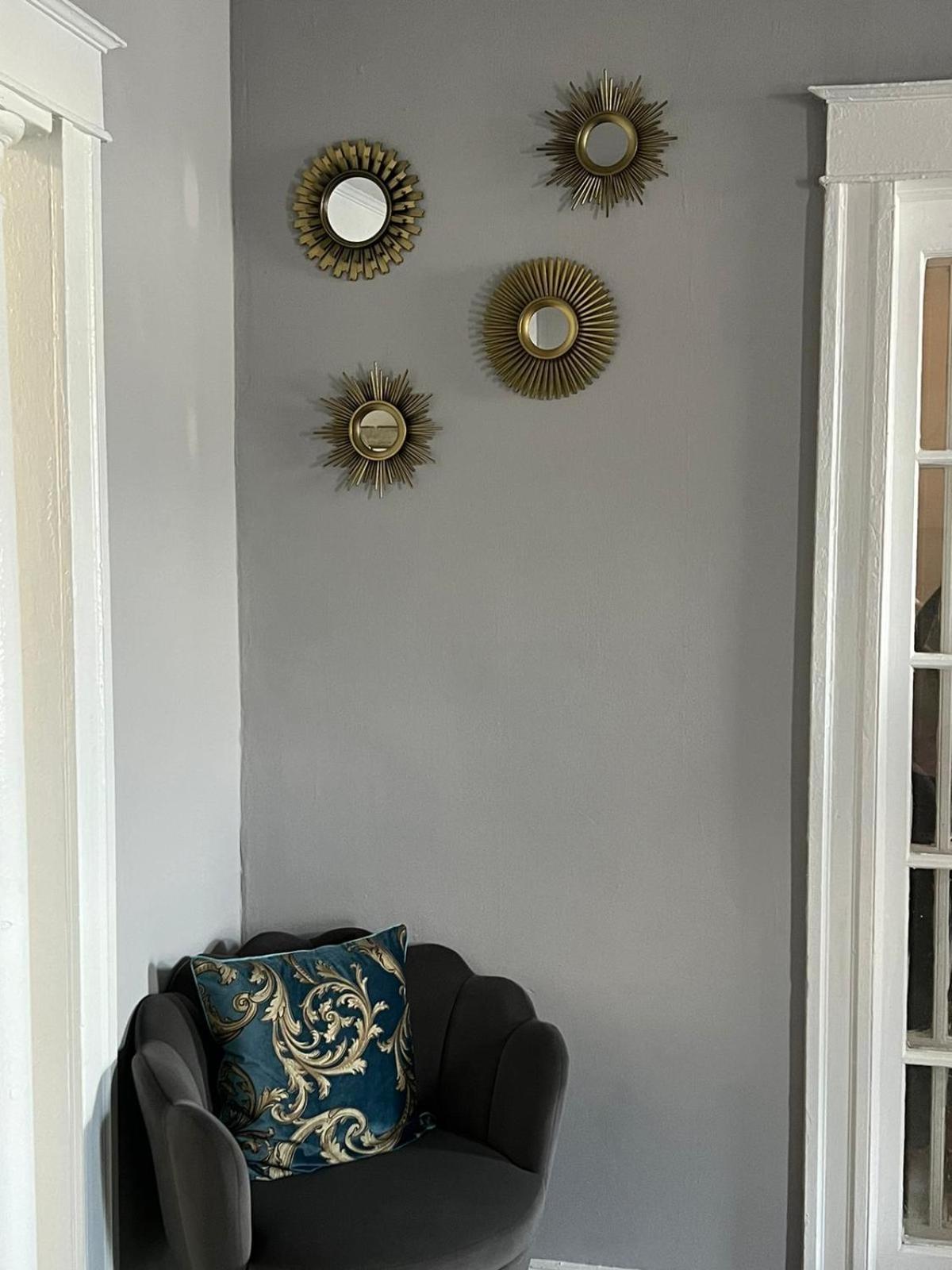 One-Bedroom House photo 2