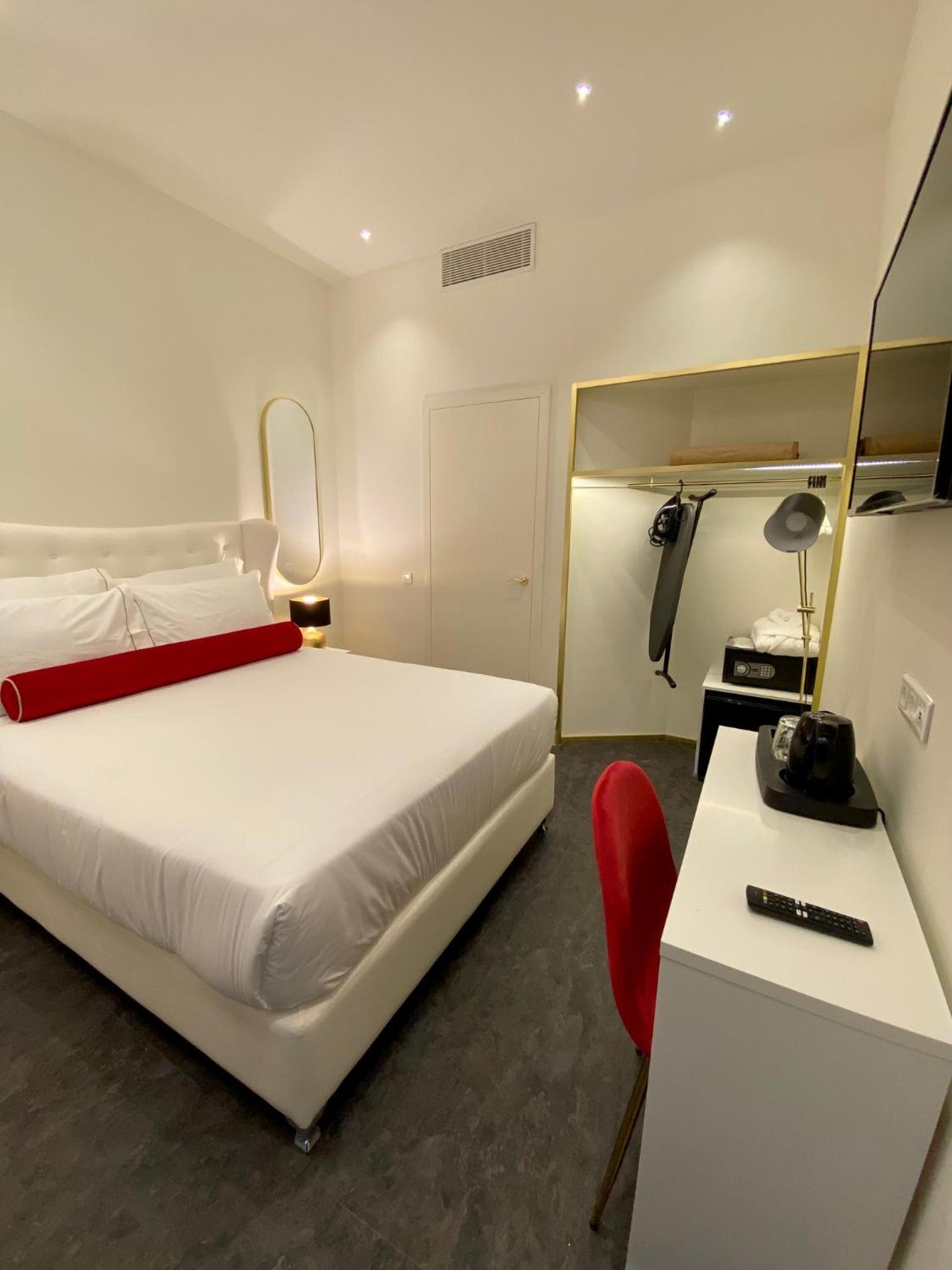 Double Room - Photo 1
