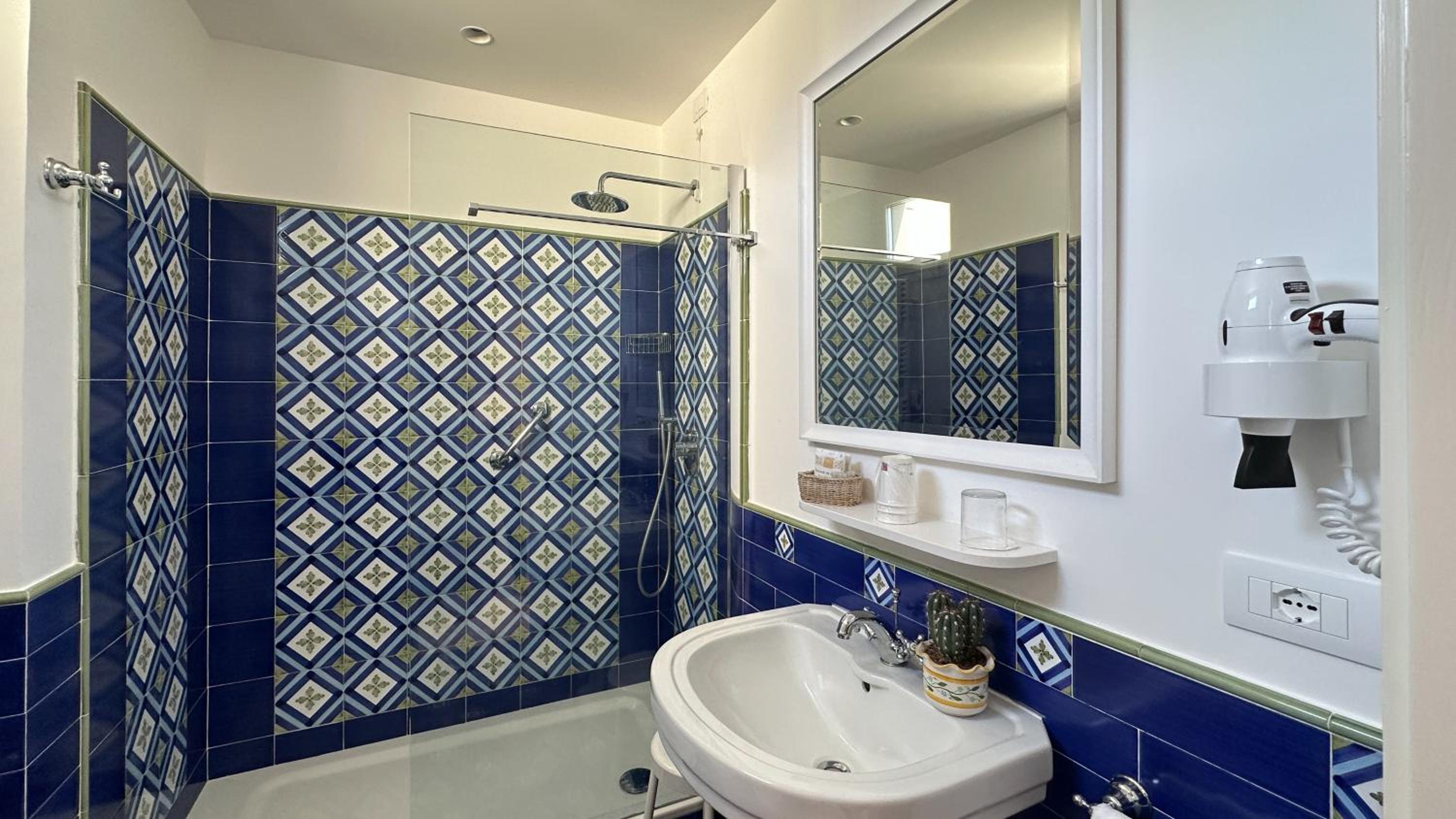 Comfort Triple Room - Photo 4