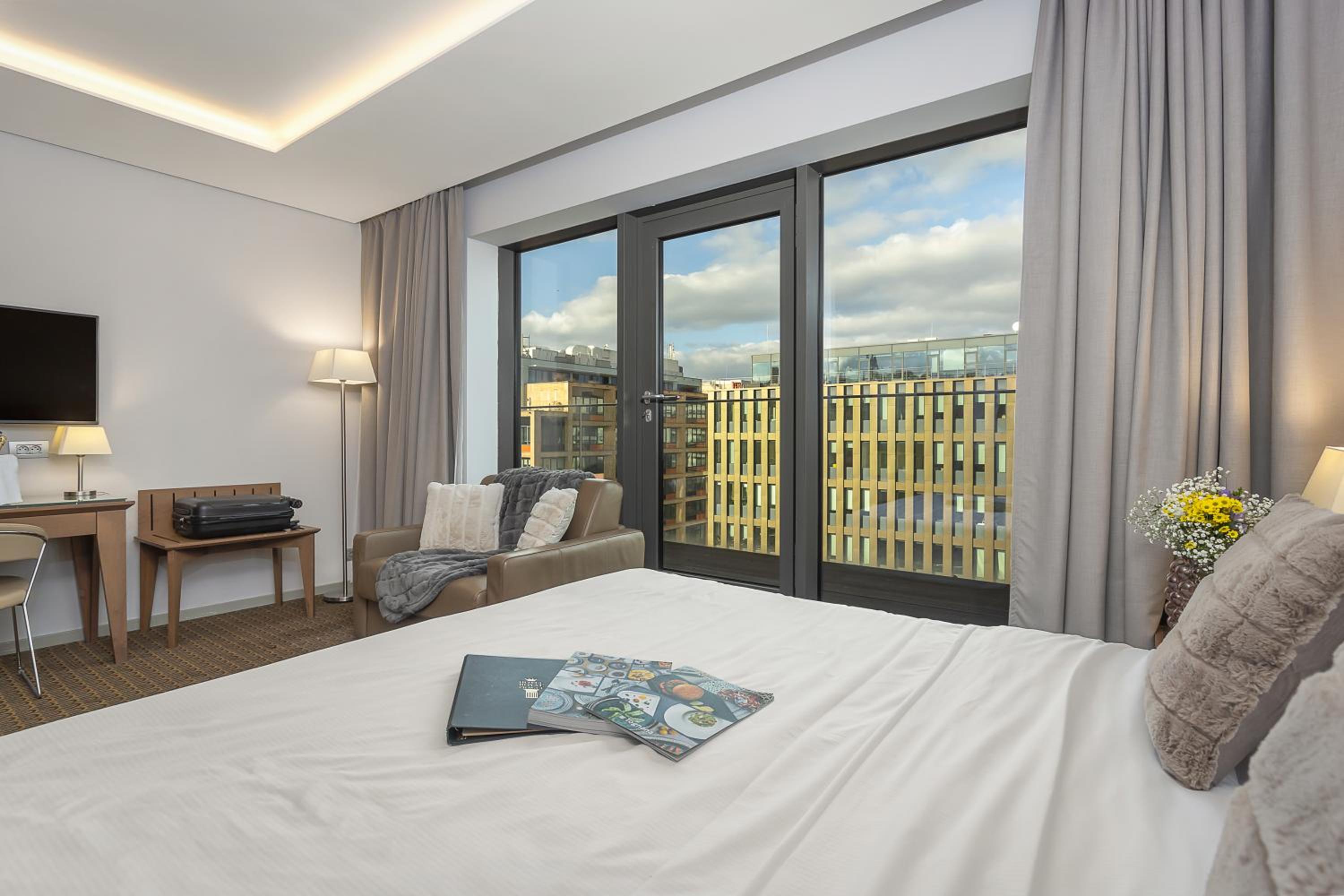 Executive Double with Sofa or Twin Room with Sofa