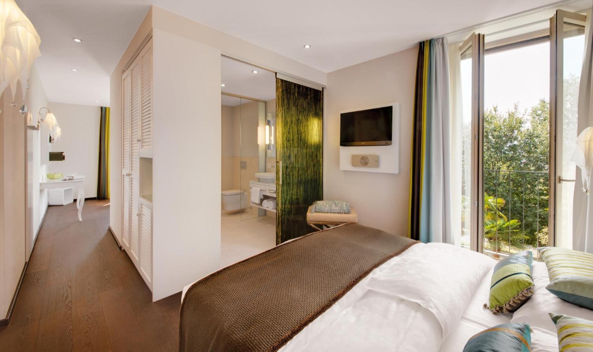 Suite - Photo 6
