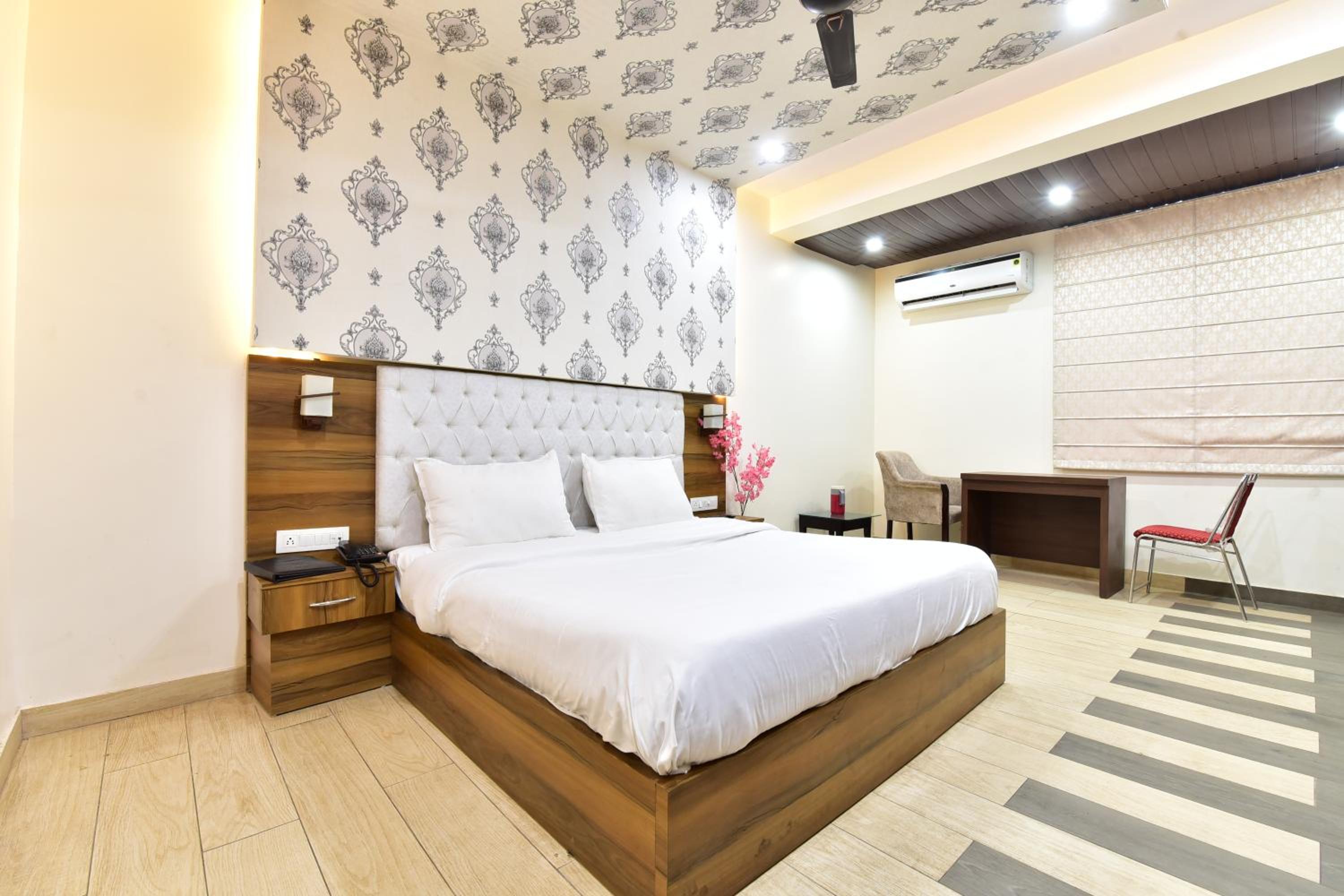 Deluxe Double Room - Photo 5