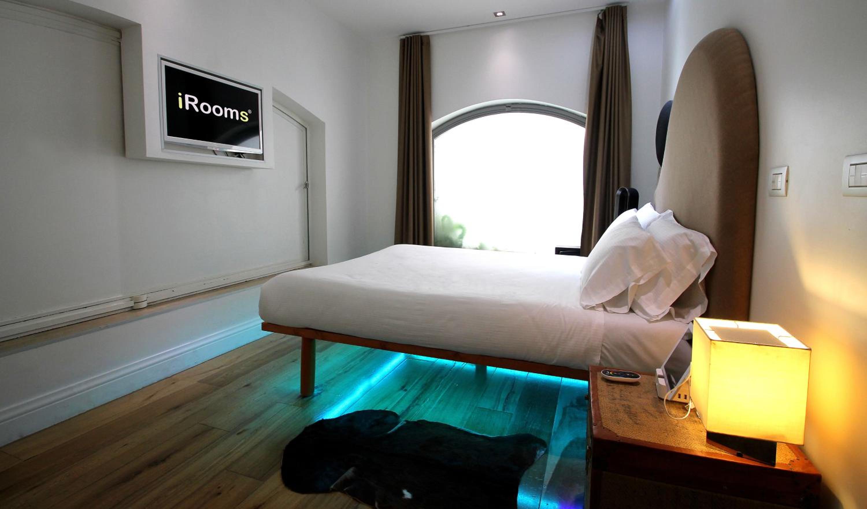 Suite with Spa Bath photo 1