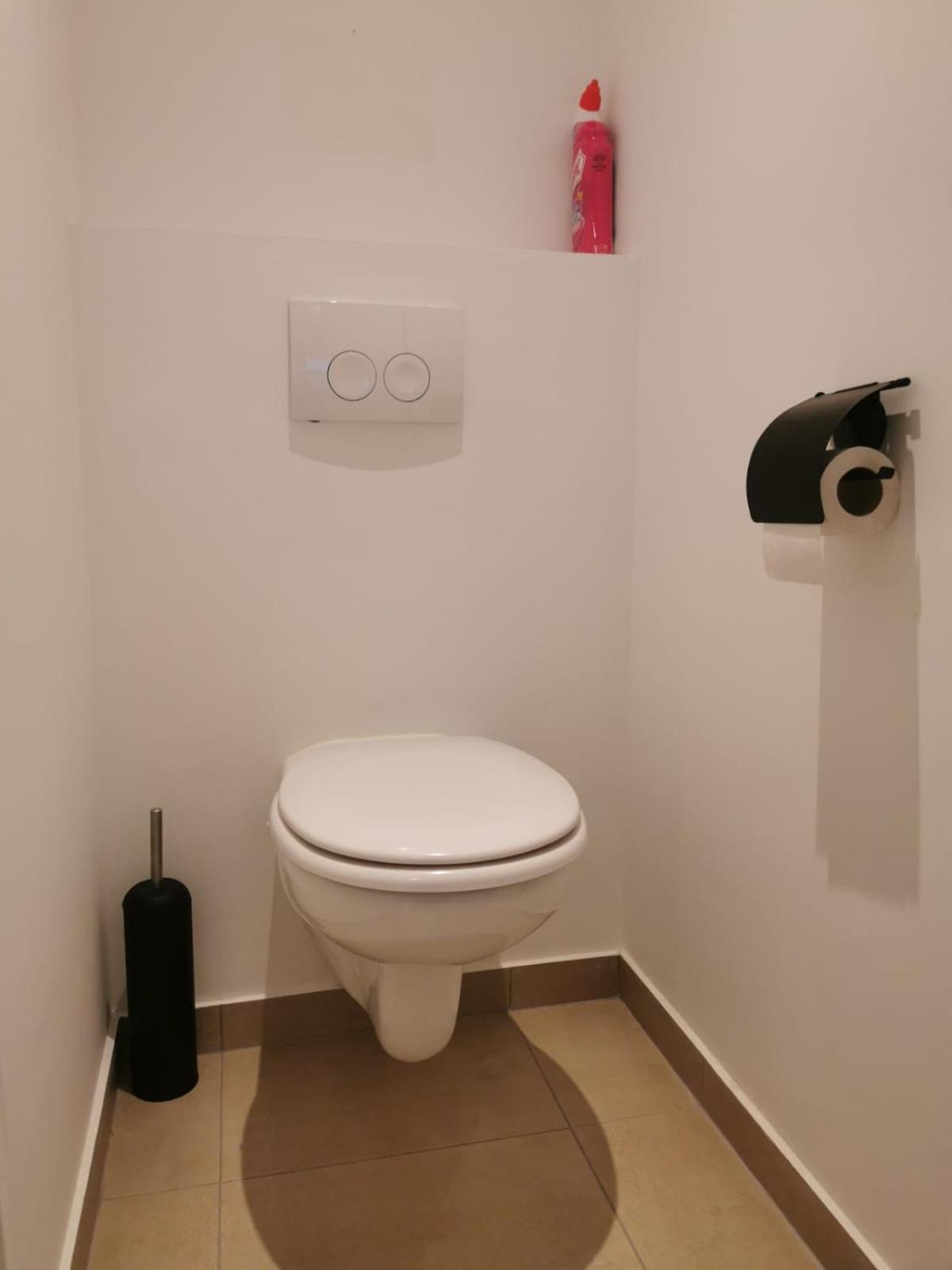 One-Bedroom House photo 2
