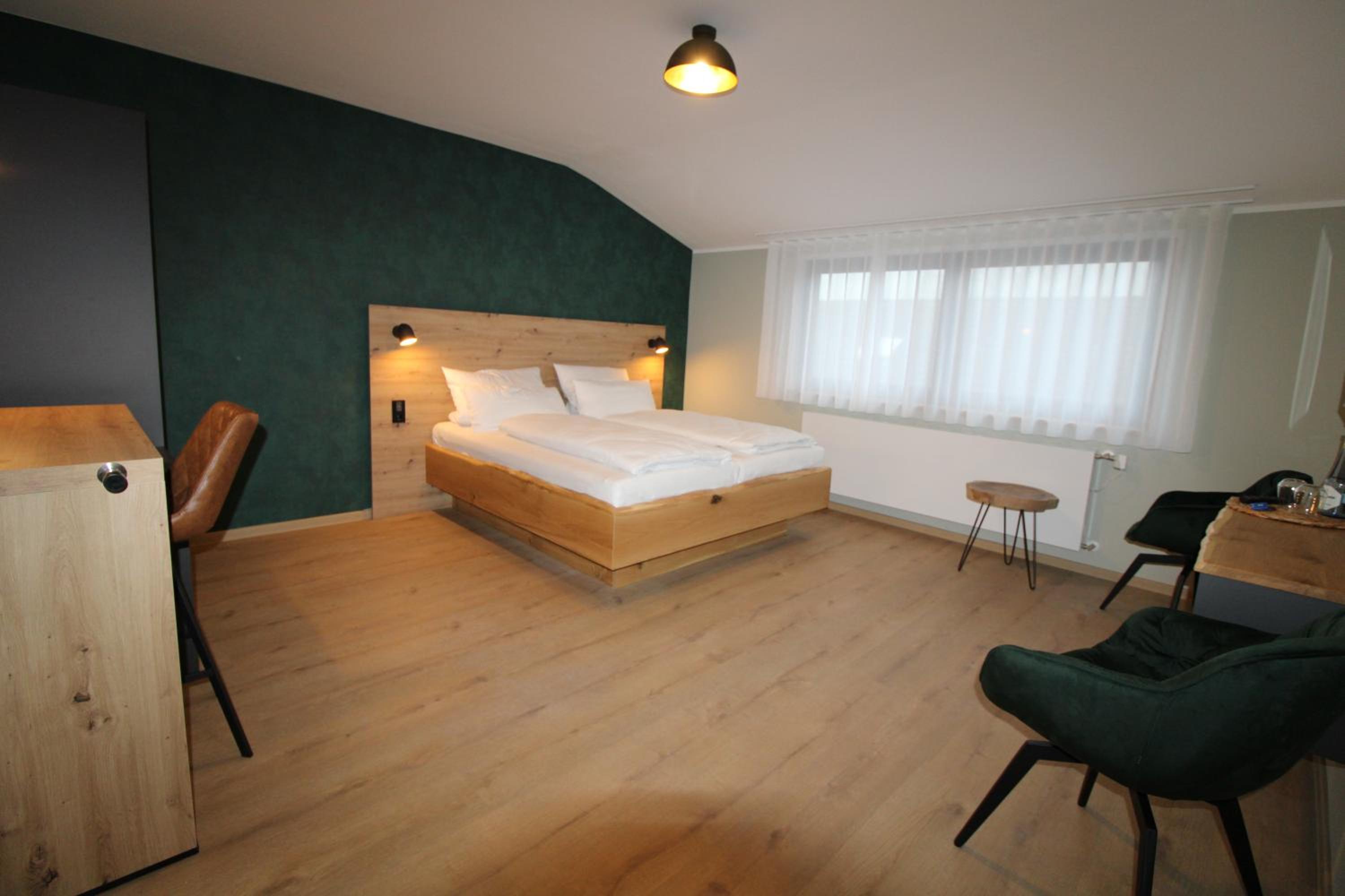 Large Double Room