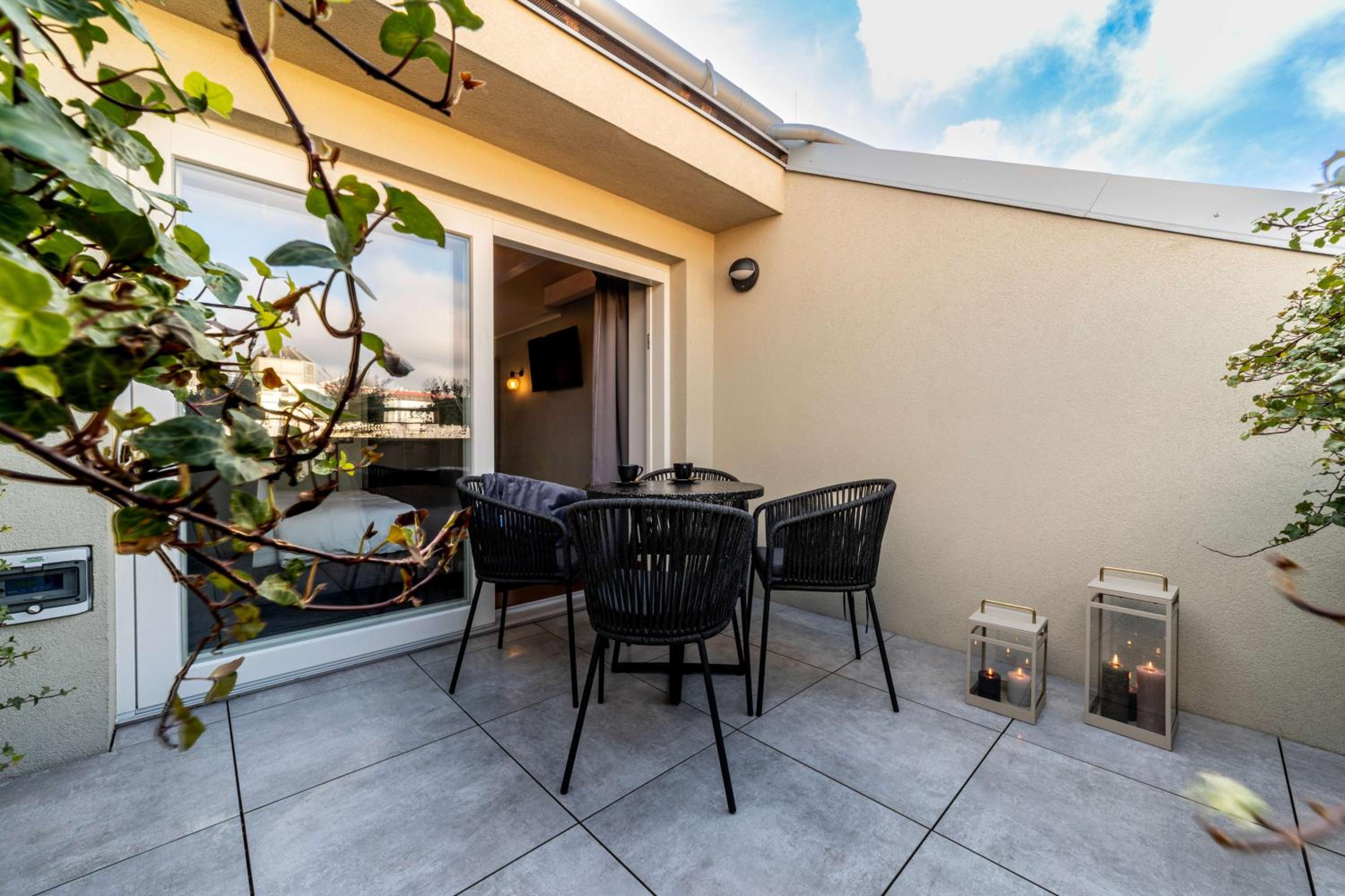 Apartment with Terrace