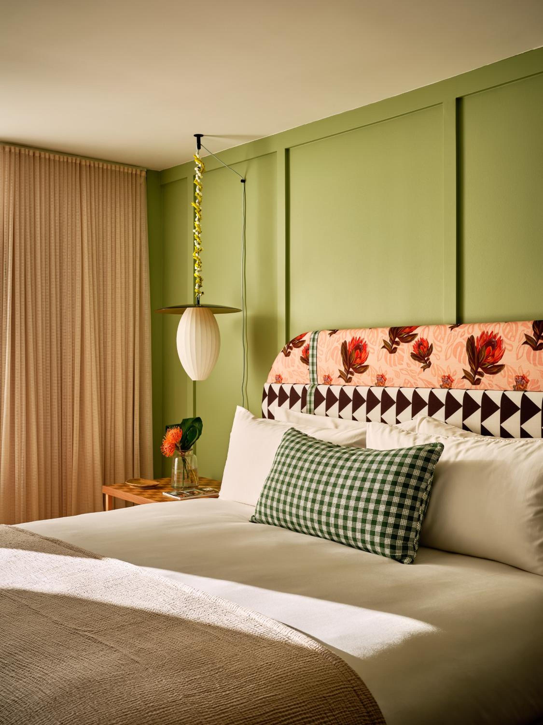 Wayfinder Waikiki - Voted Top 10 Best Hotels in Hawaii!, Photo 4