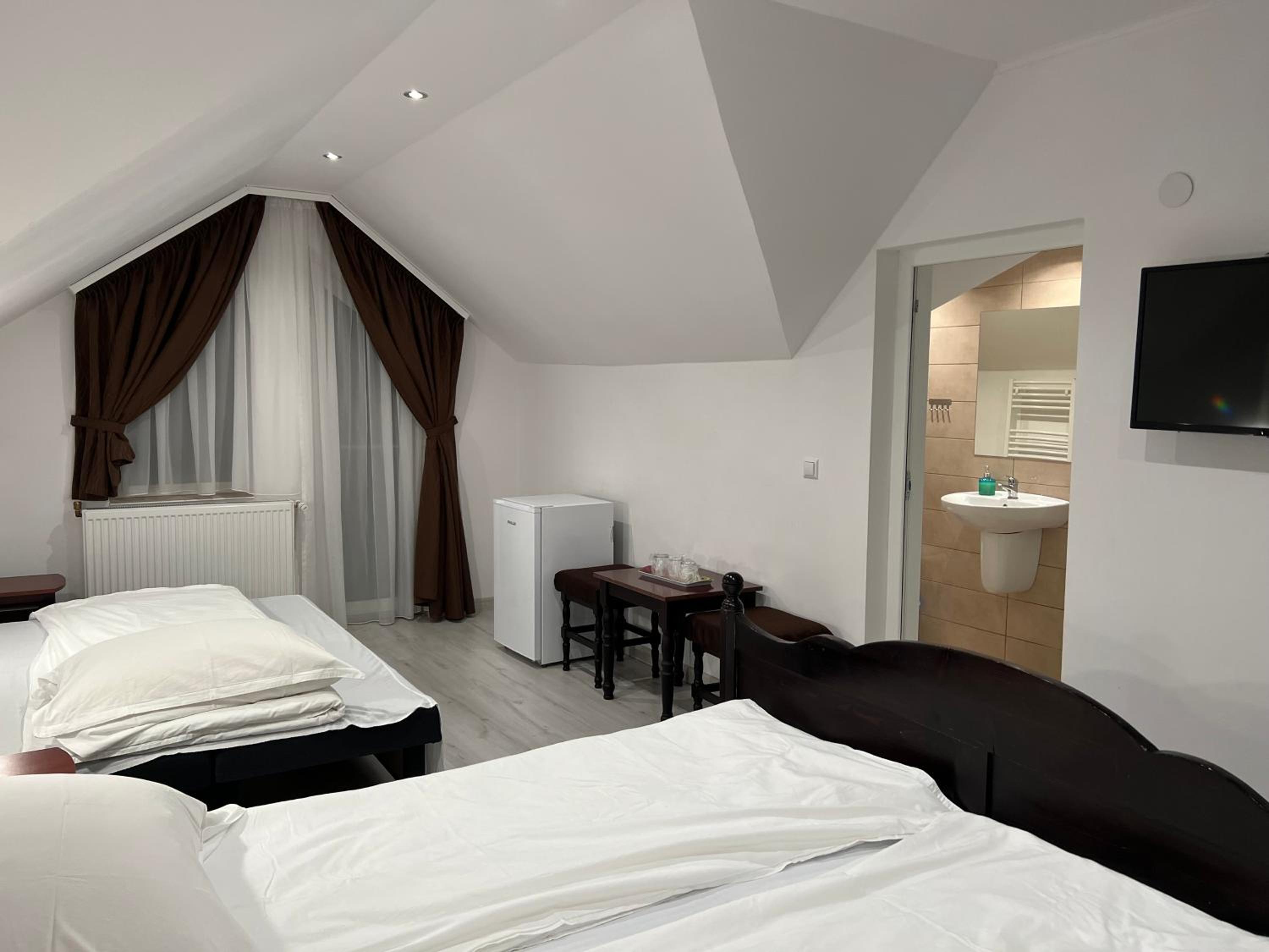 Classic Triple Room photo 1