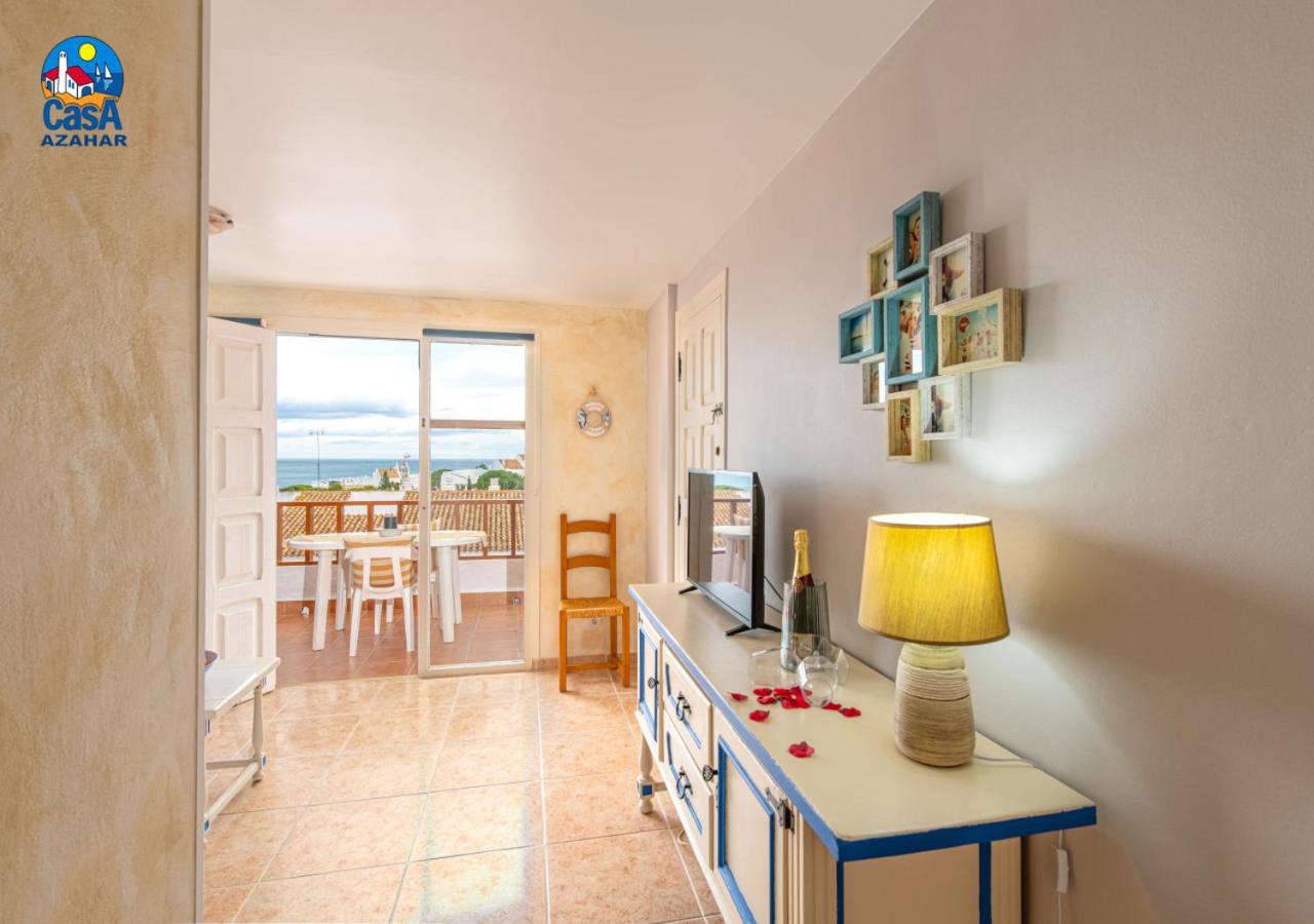 Estudio con vista al mar