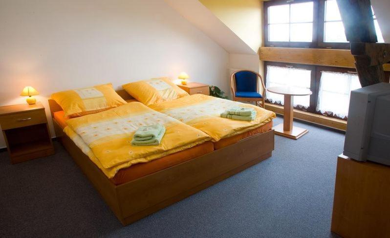 Double or Twin Room photo 3