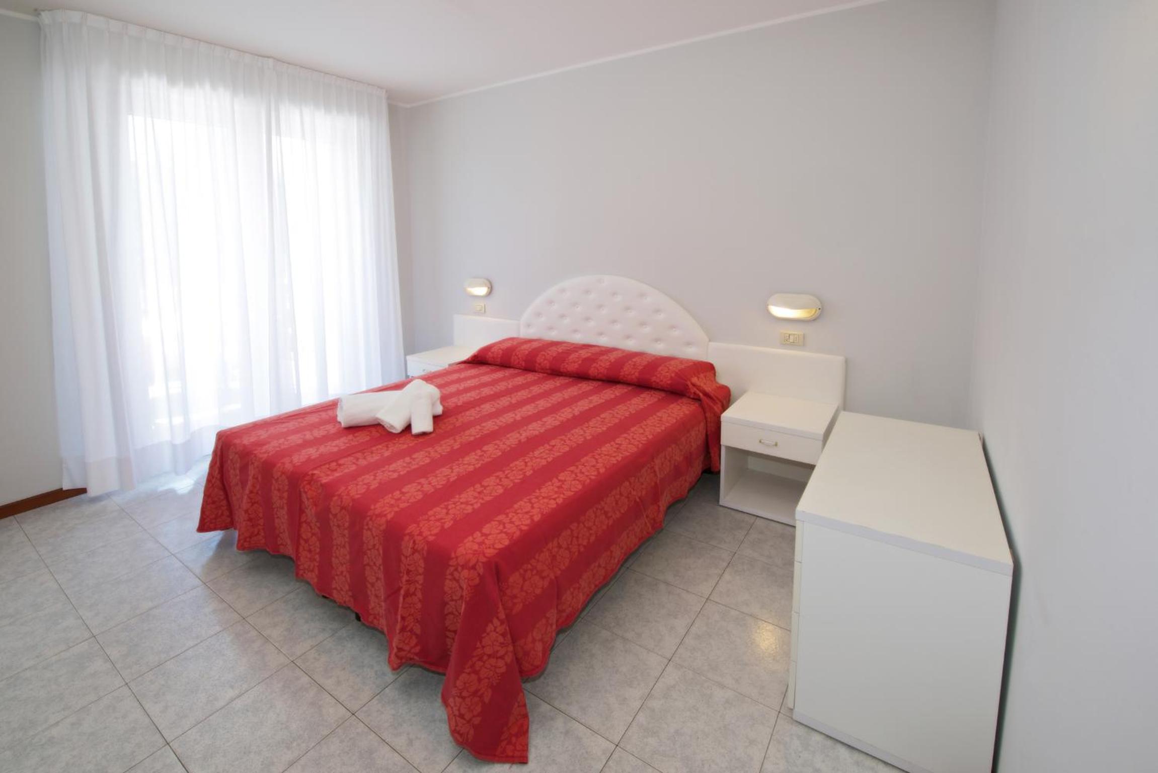 One-Bedroom Apartment (2 Adults) photo 2
