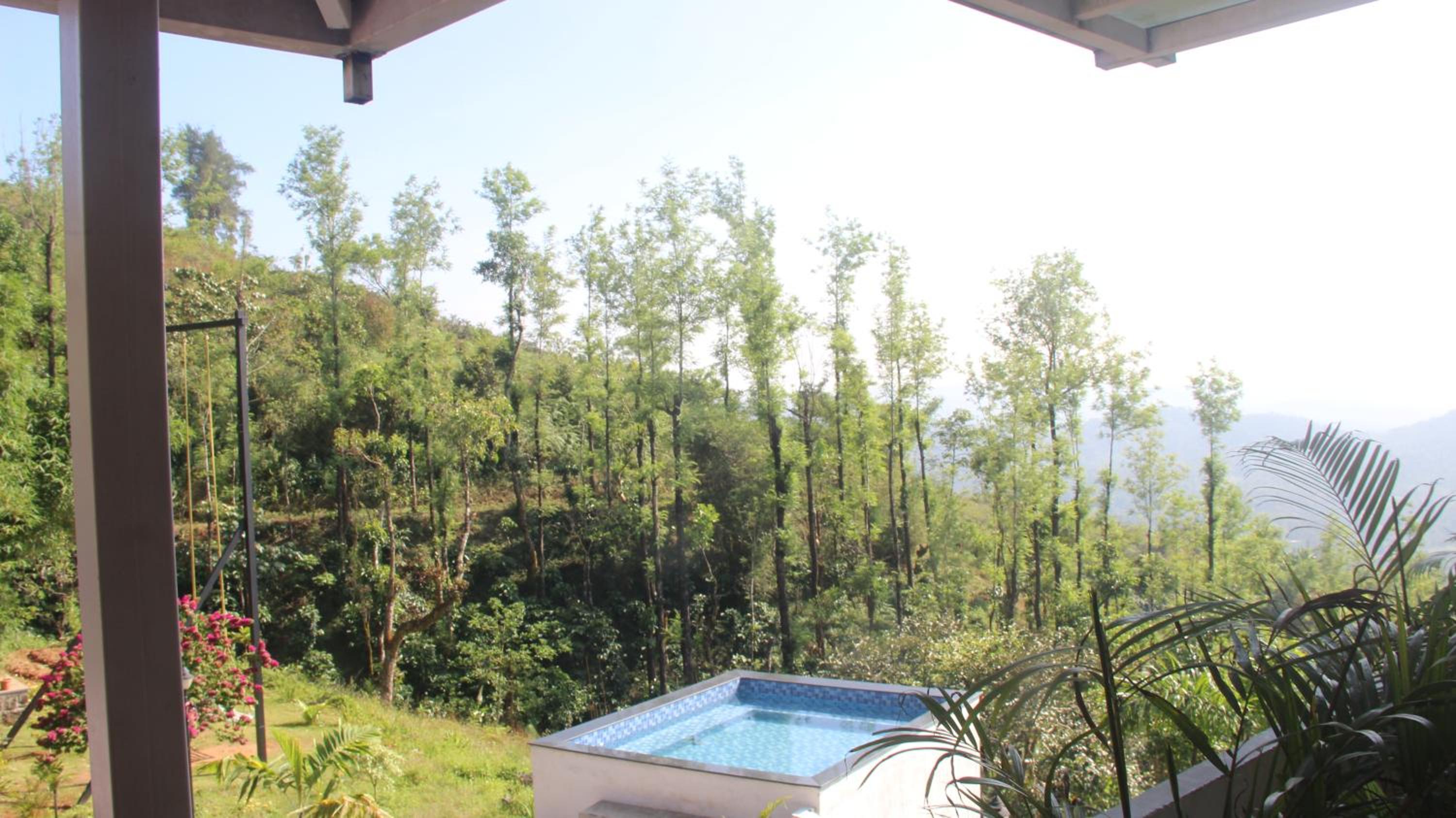 Quadruple Room with Mountain View photo 2