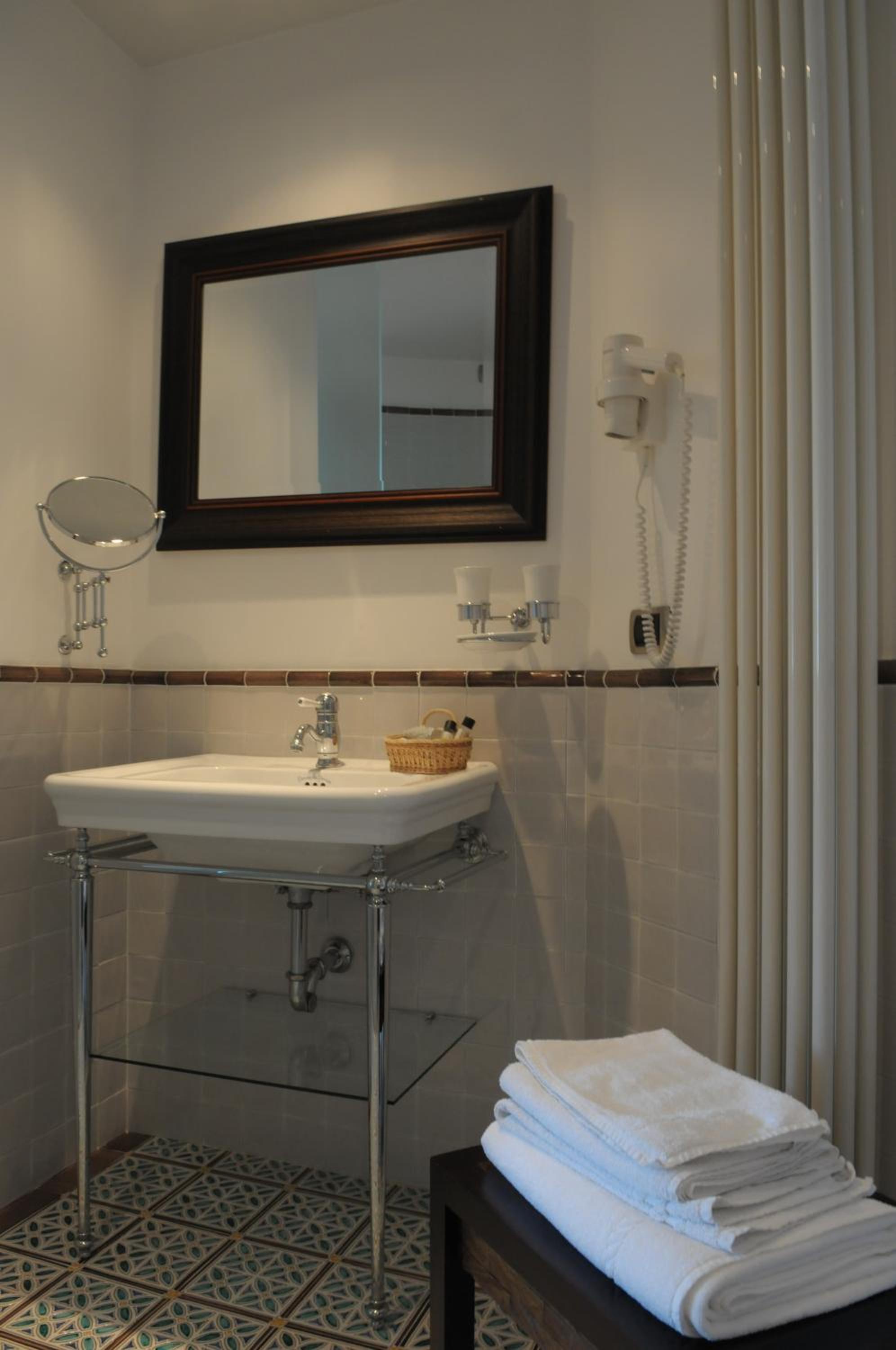 Junior Suite with Sea View - Photo 12