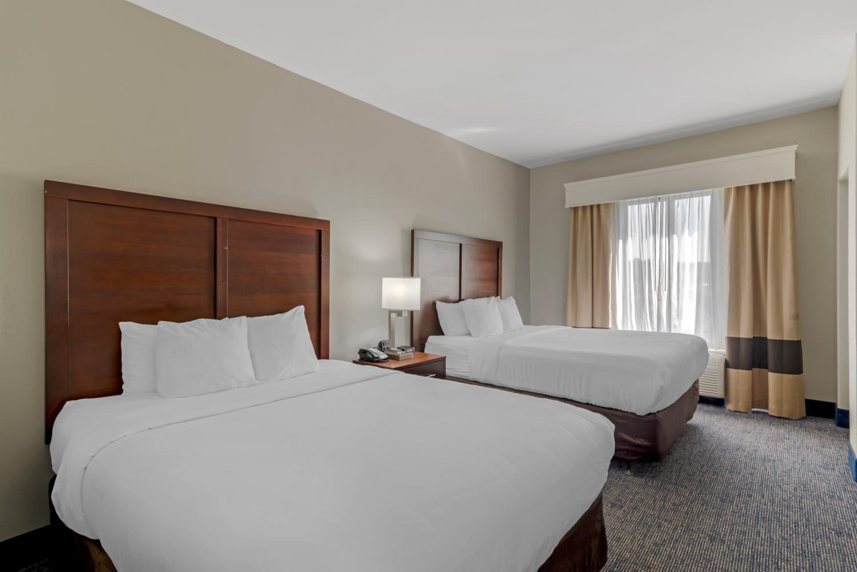 Queen Room with Two Queen Beds - Accessible/Non-Smoking  - Photo 1
