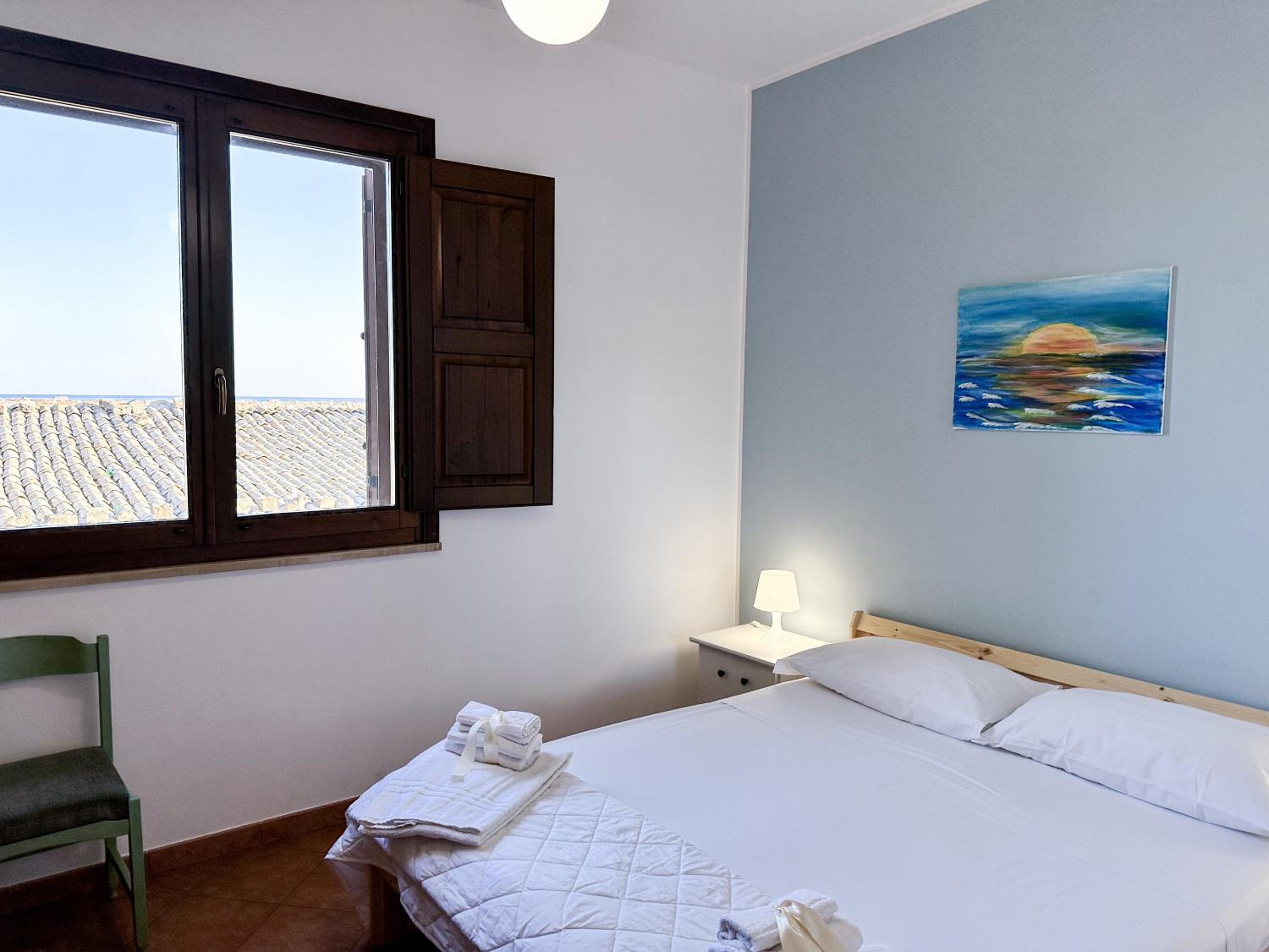 One-Bedroom Apartment - Photo 7
