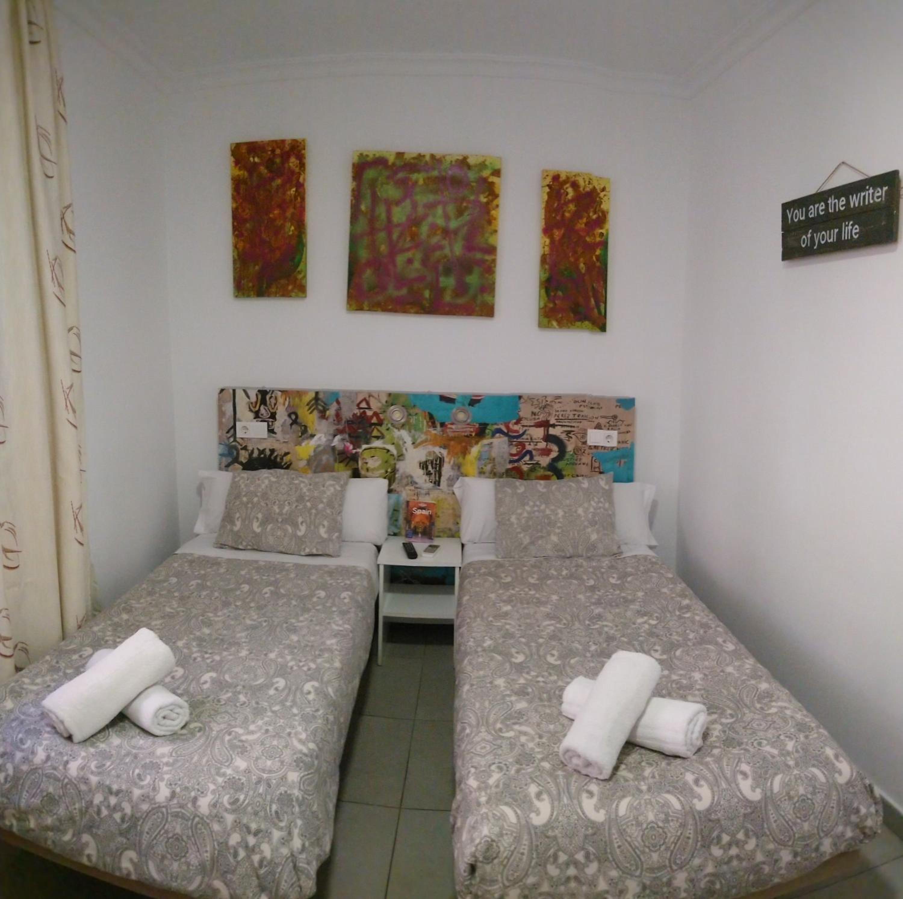 Habitación Estándar con Dos Camas Individuales