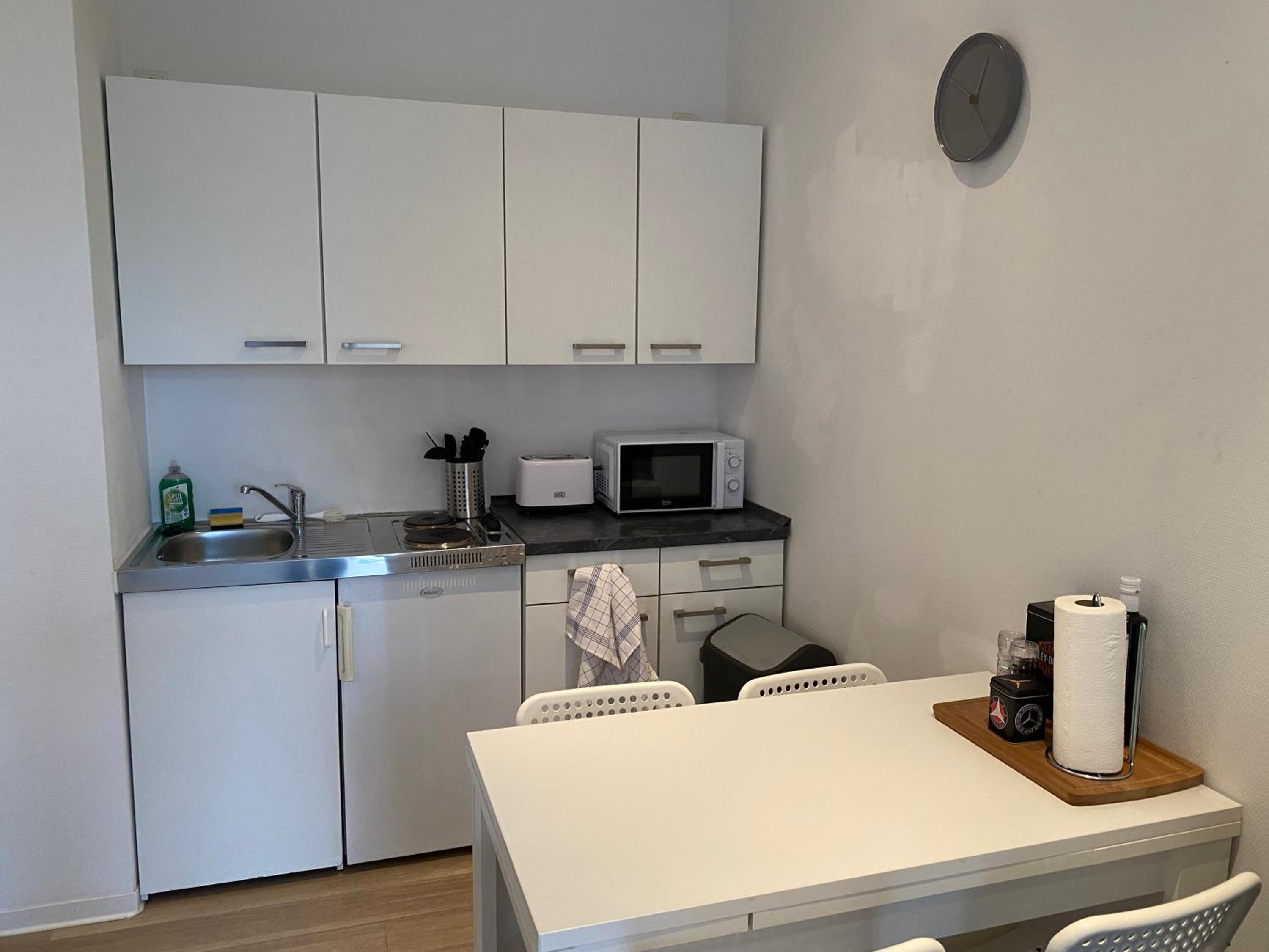 One-Bedroom Apartment photo 3