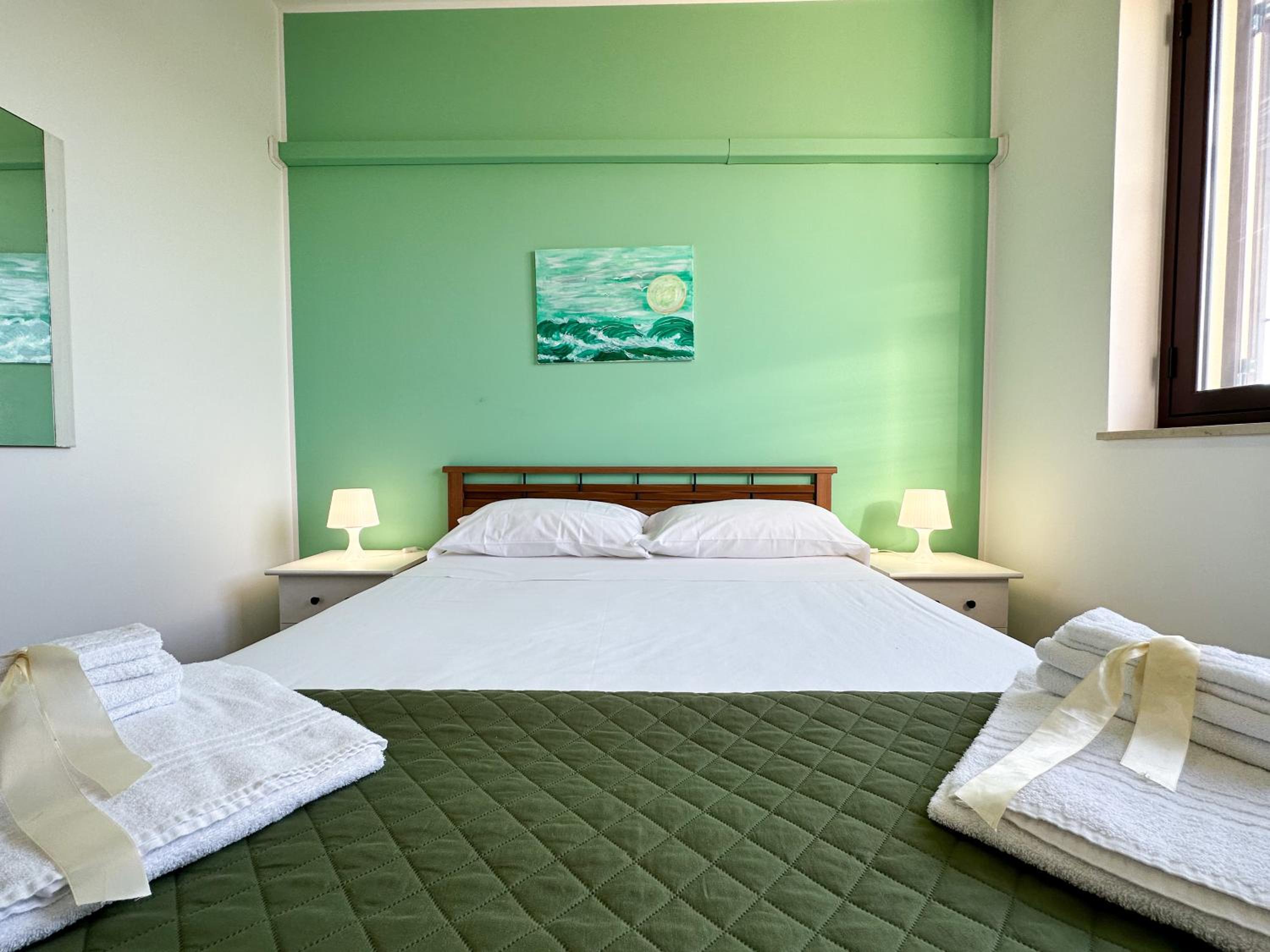 Two-Bedroom Apartment - Photo 6