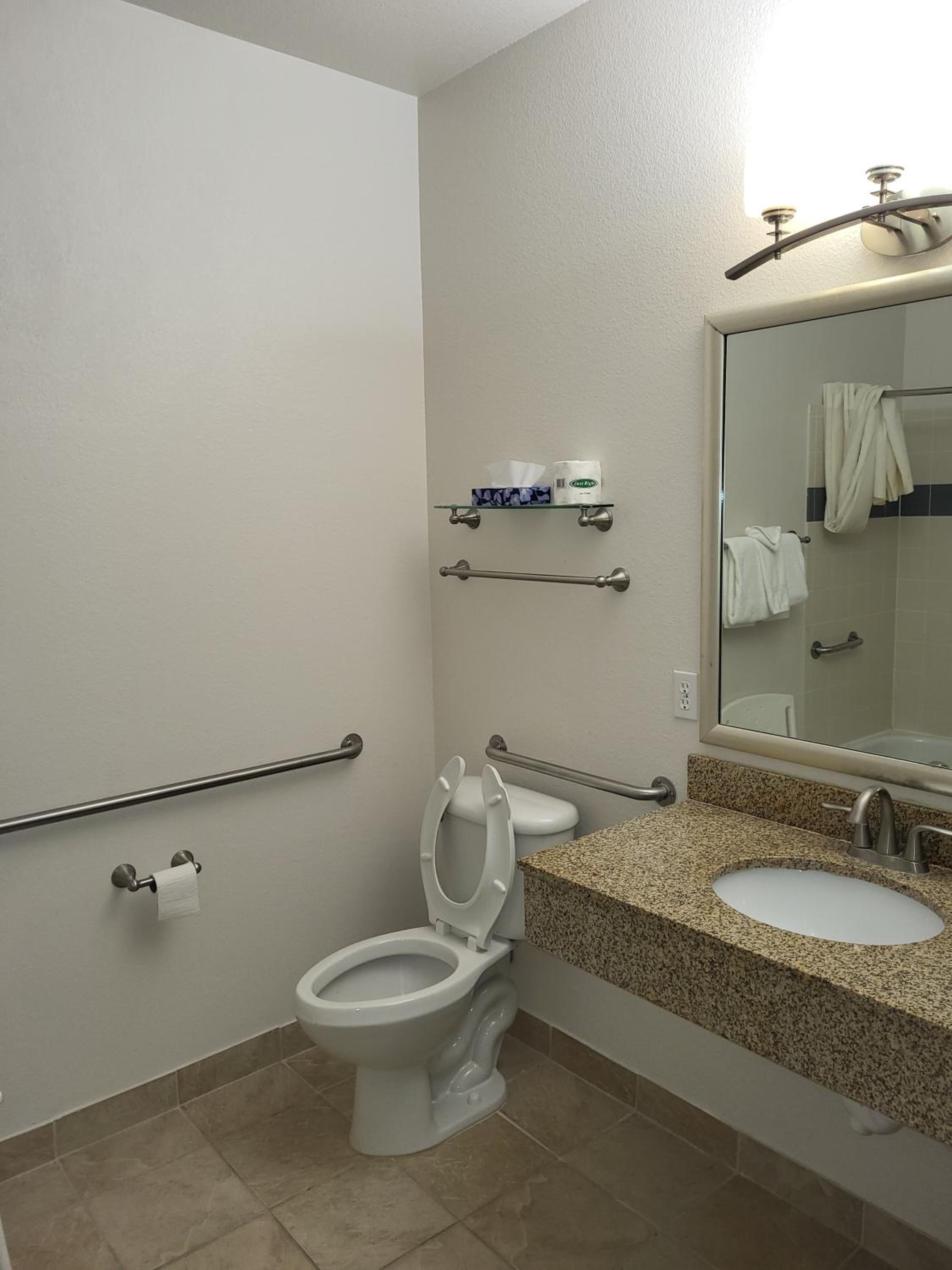 A Riverside Inn Travelodge by Wyndham, Photo 4