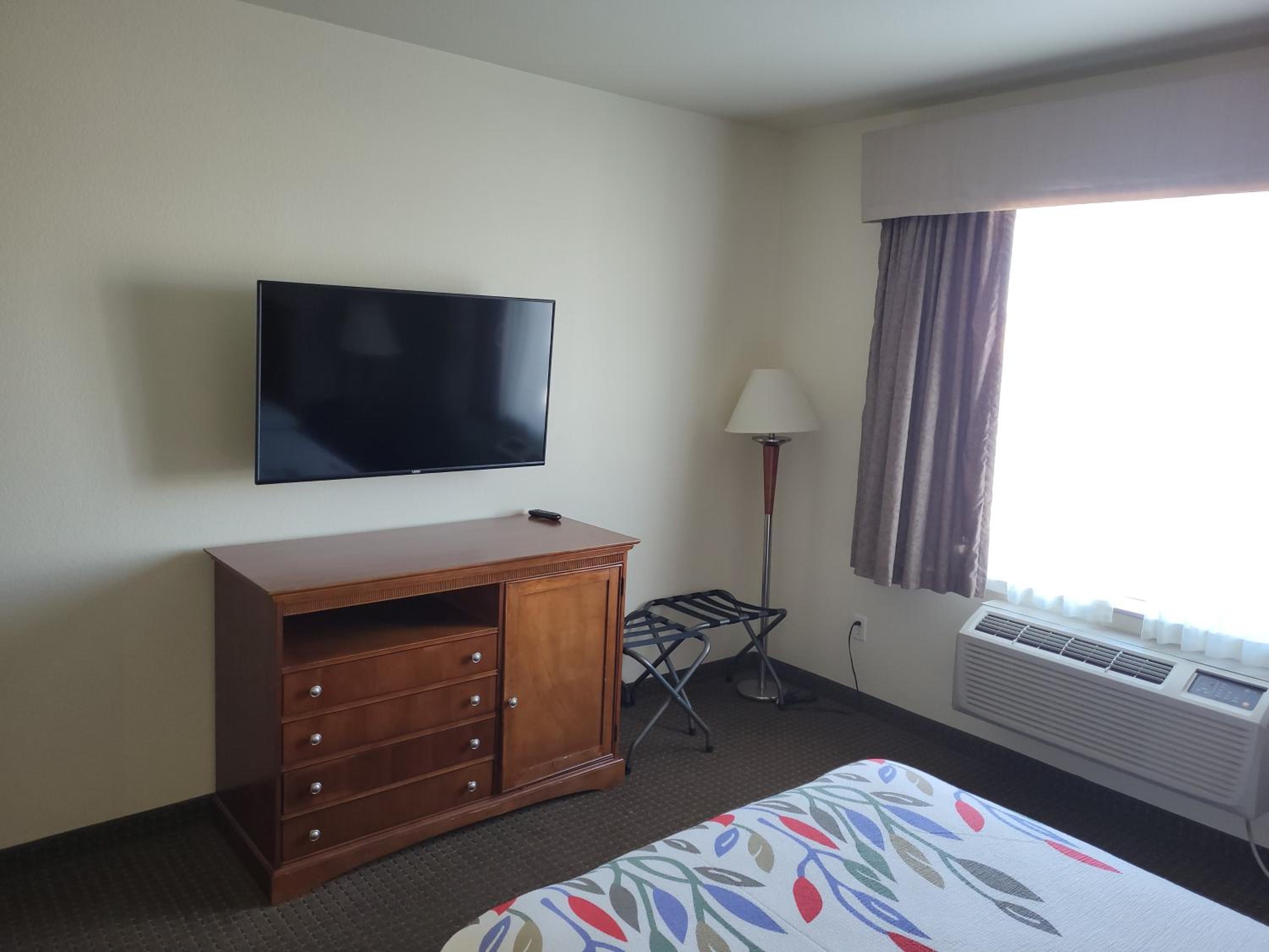 A Riverside Inn Travelodge by Wyndham, Photo 6