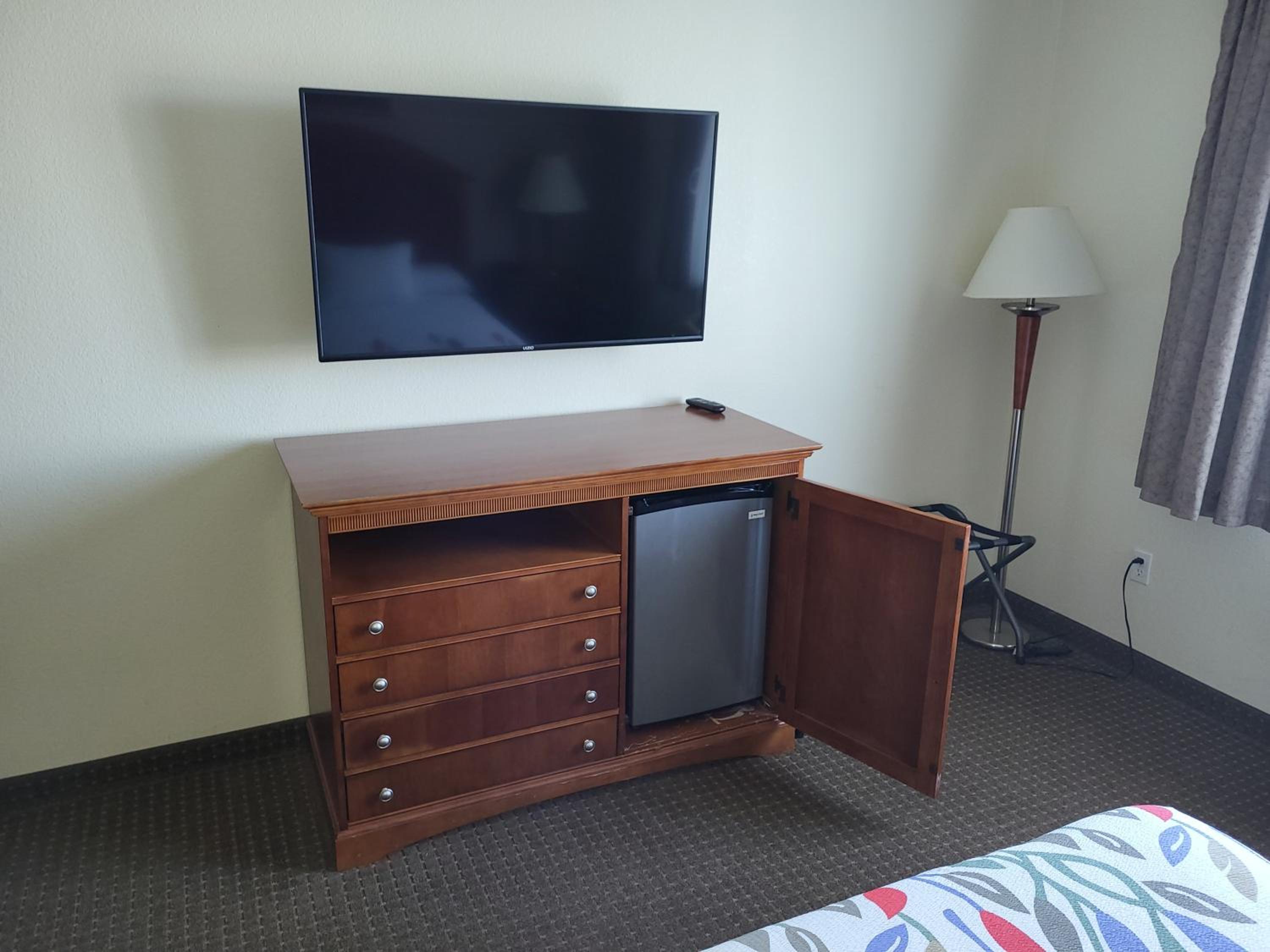 A Riverside Inn Travelodge by Wyndham, Photo 5