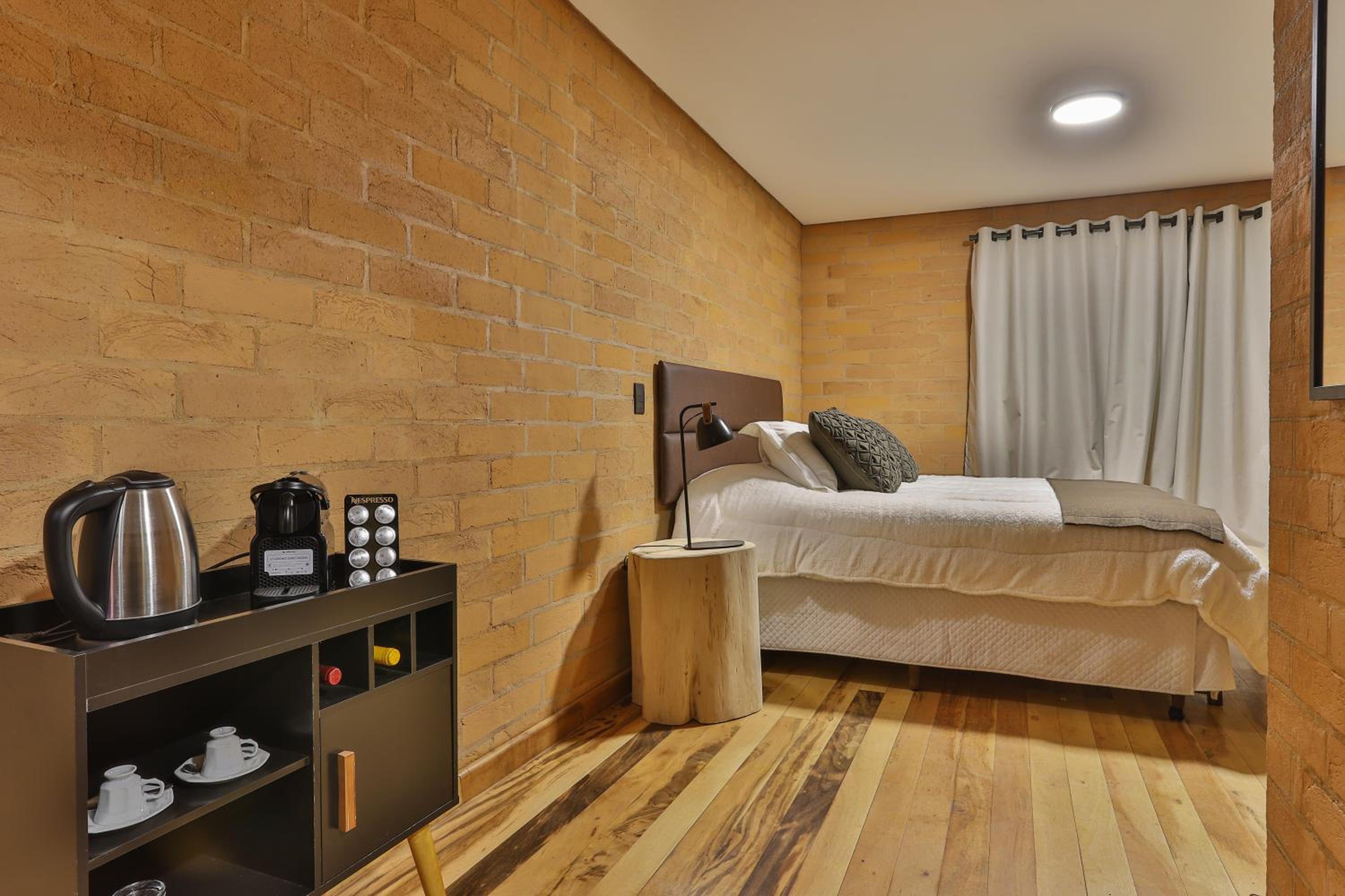 Deluxe Double or Twin Room photo 3