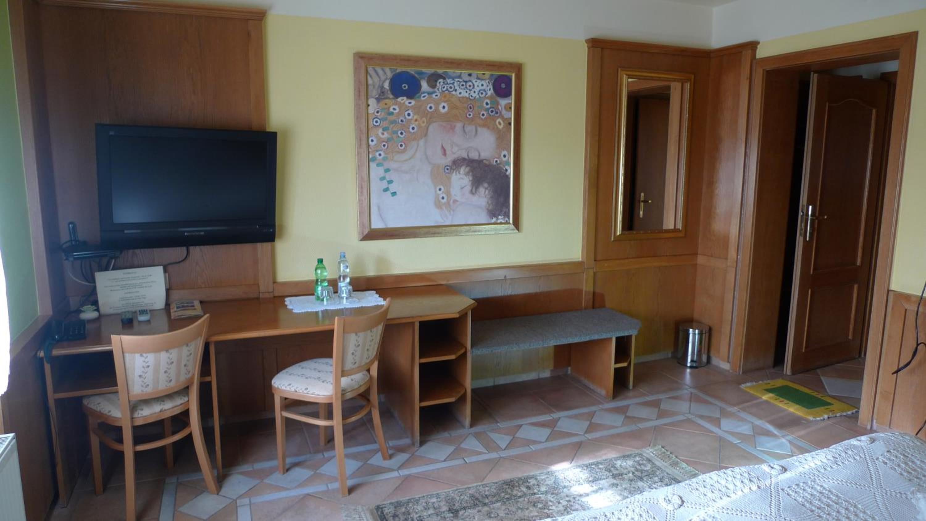 Classic Double Room photo 2