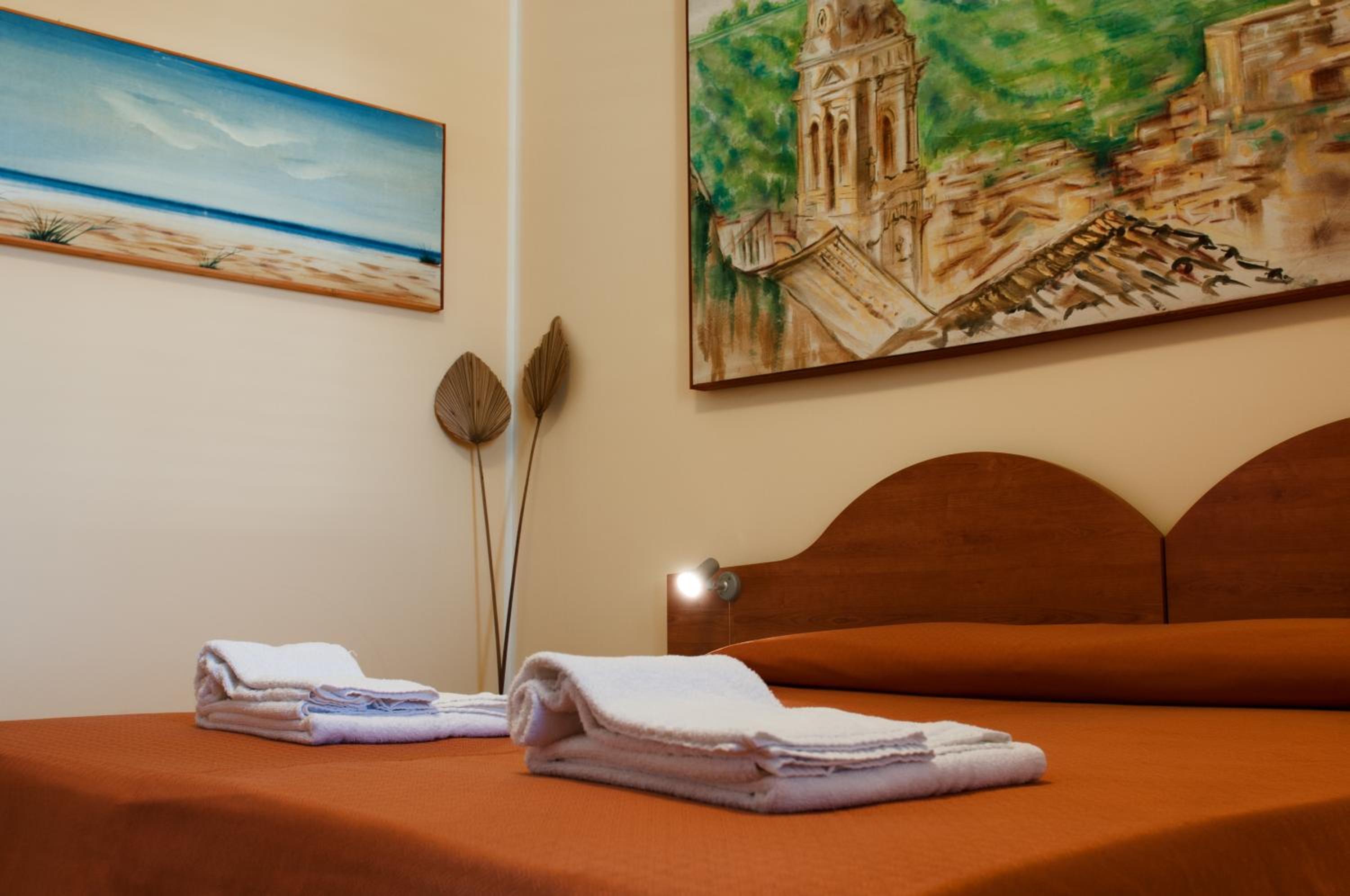 Two-Bedroom Apartment (6 Adults)