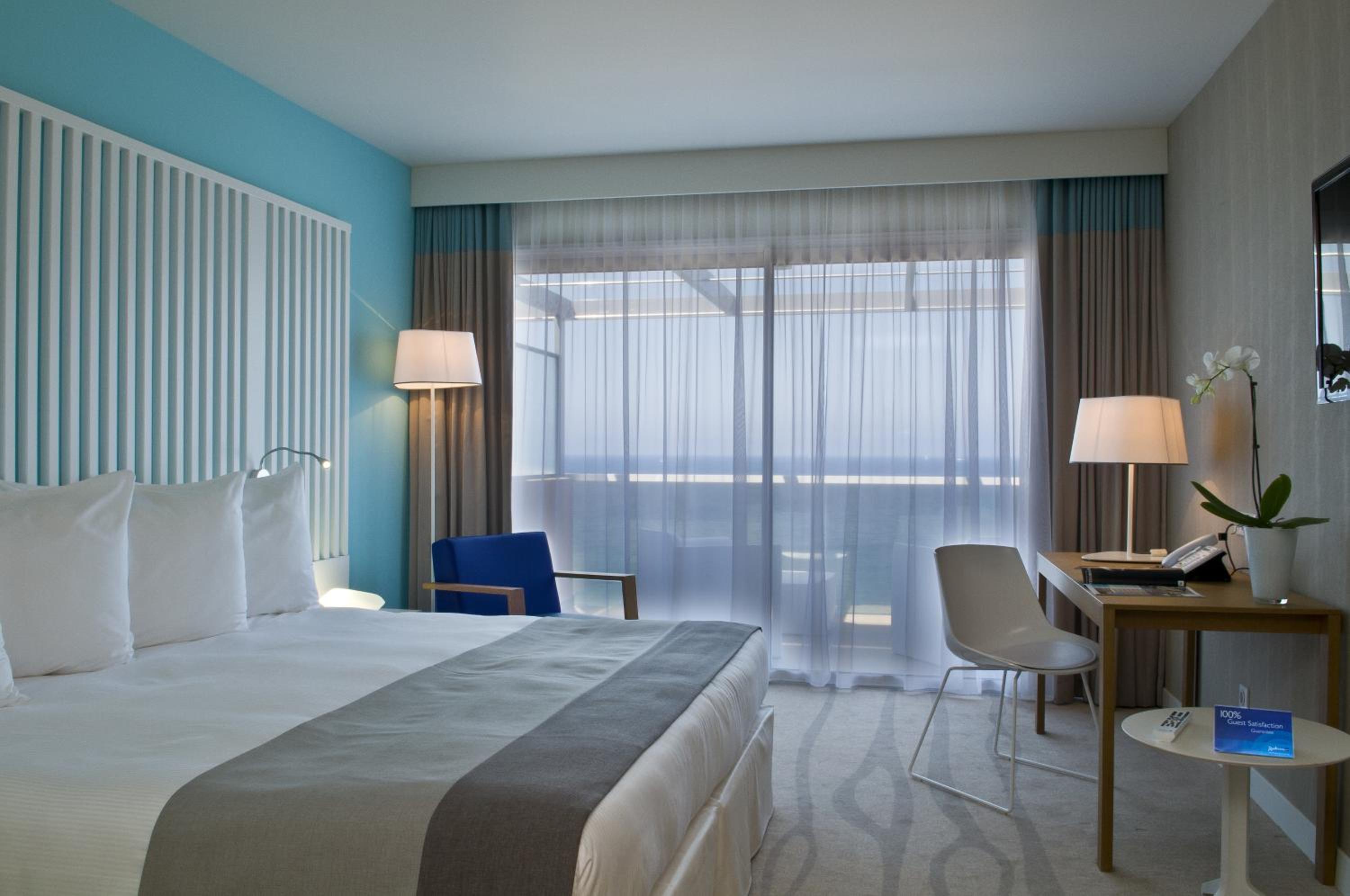 Superior Room - Sea View & Balcony - Photo 7