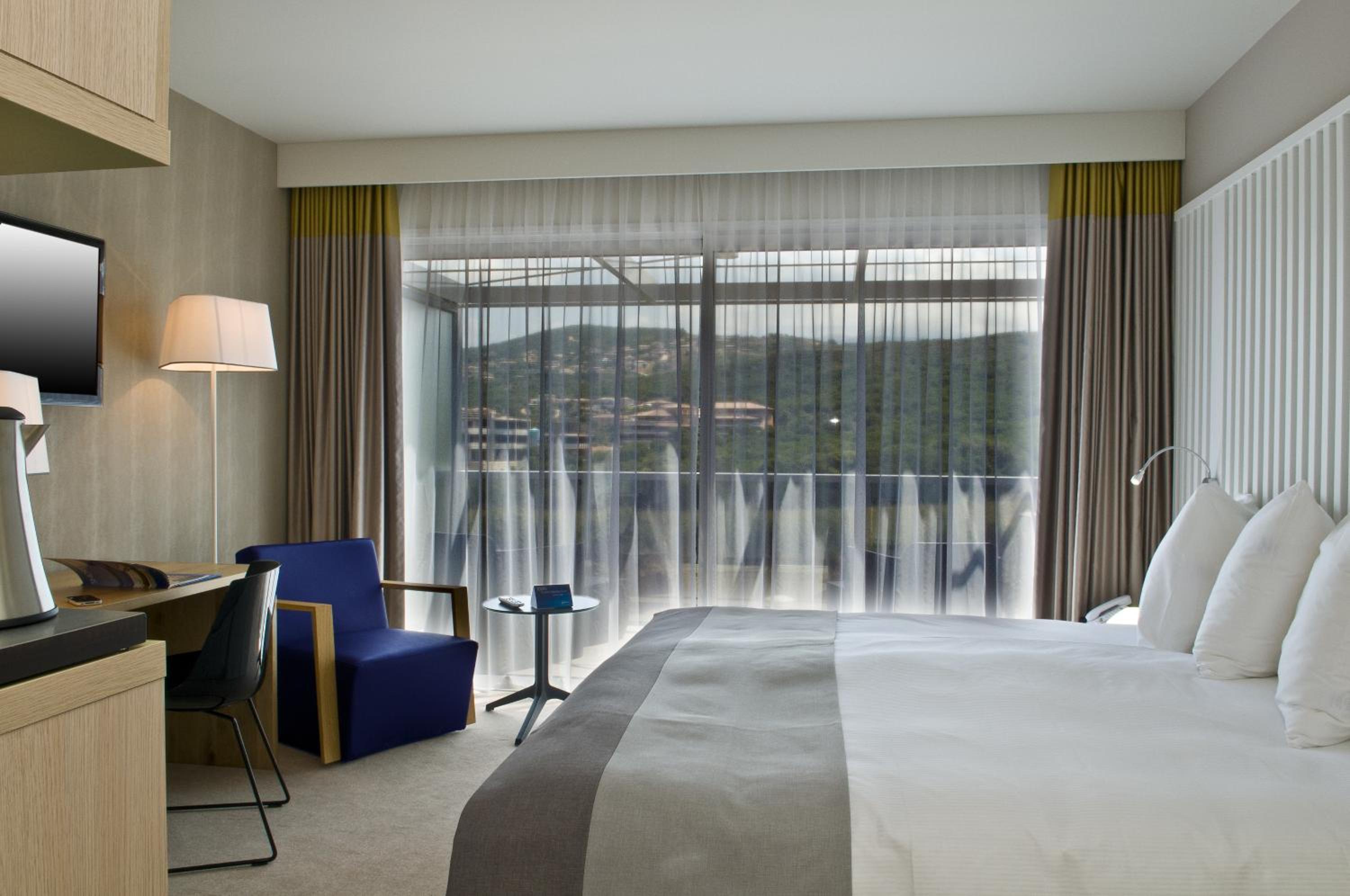Superior Room - Maquis View & Balcony - Photo 1
