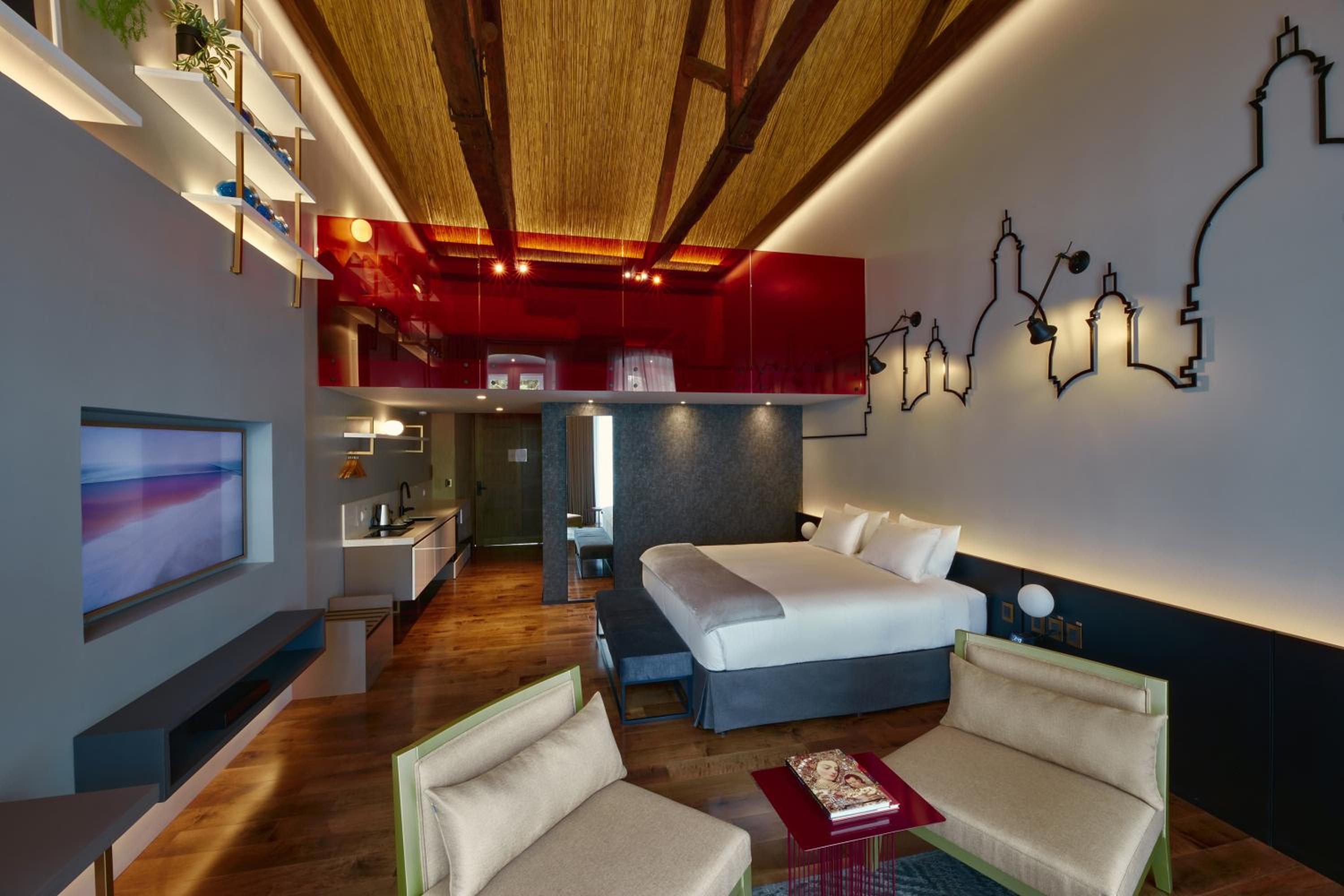 Suite with City View