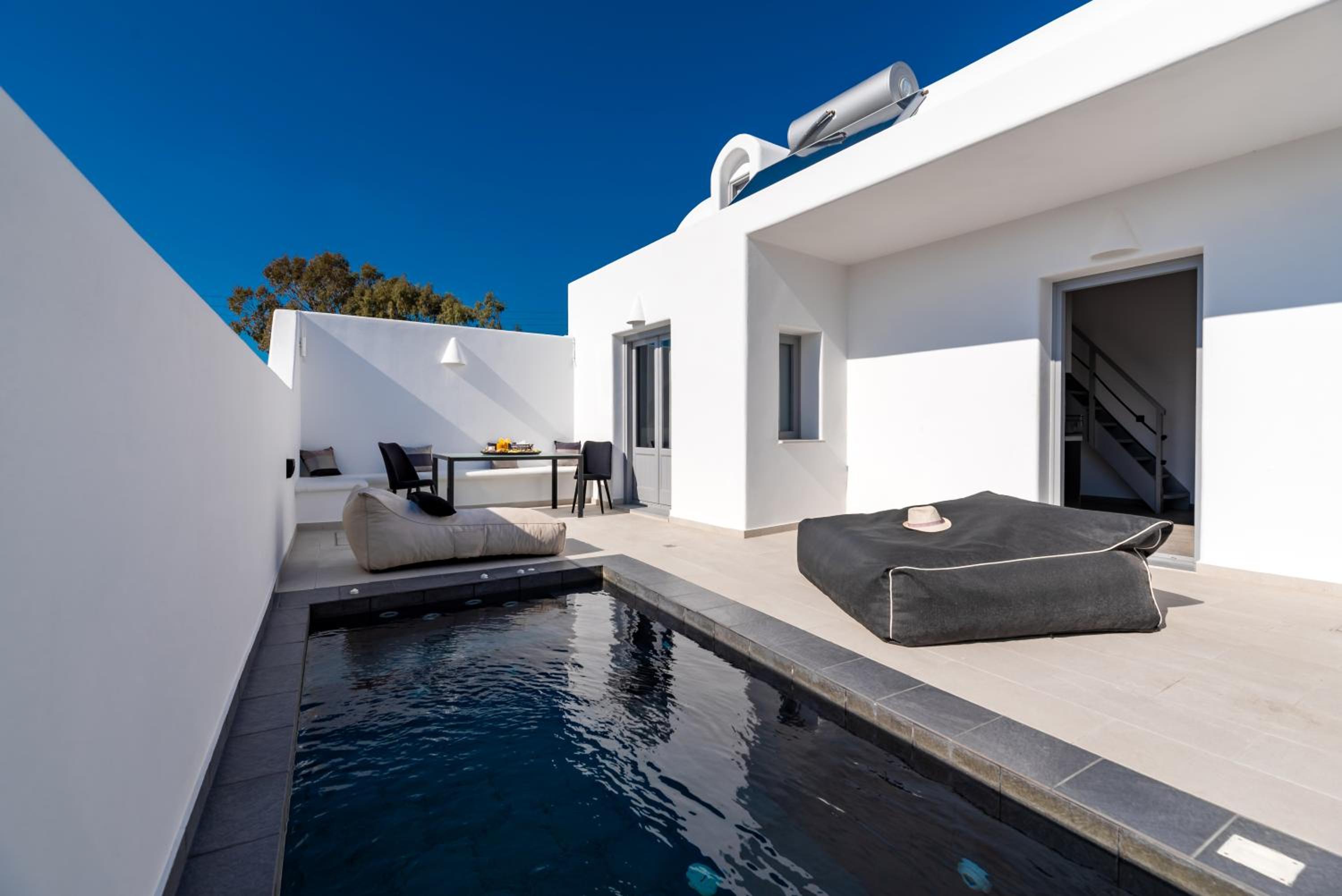 Deluxe Villa - Photo 16
