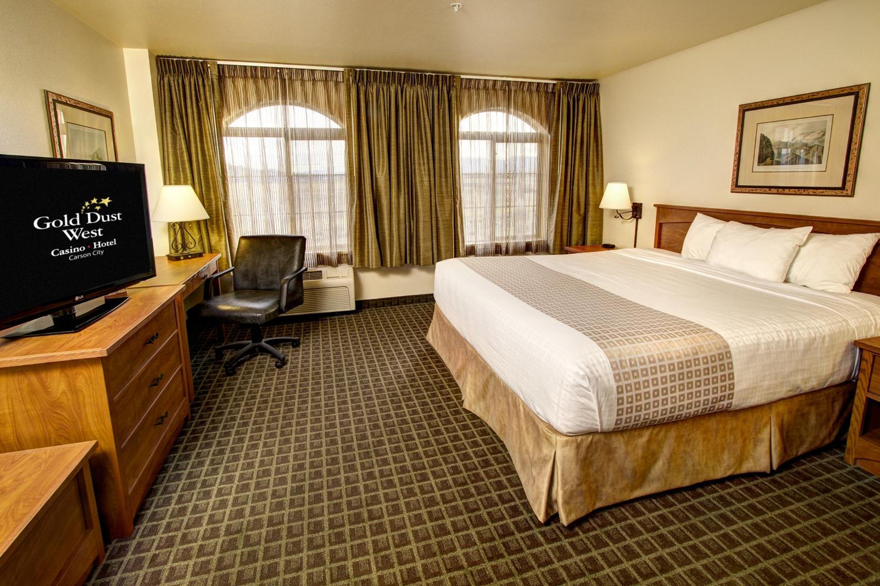 Junior King Suite - Photo 1