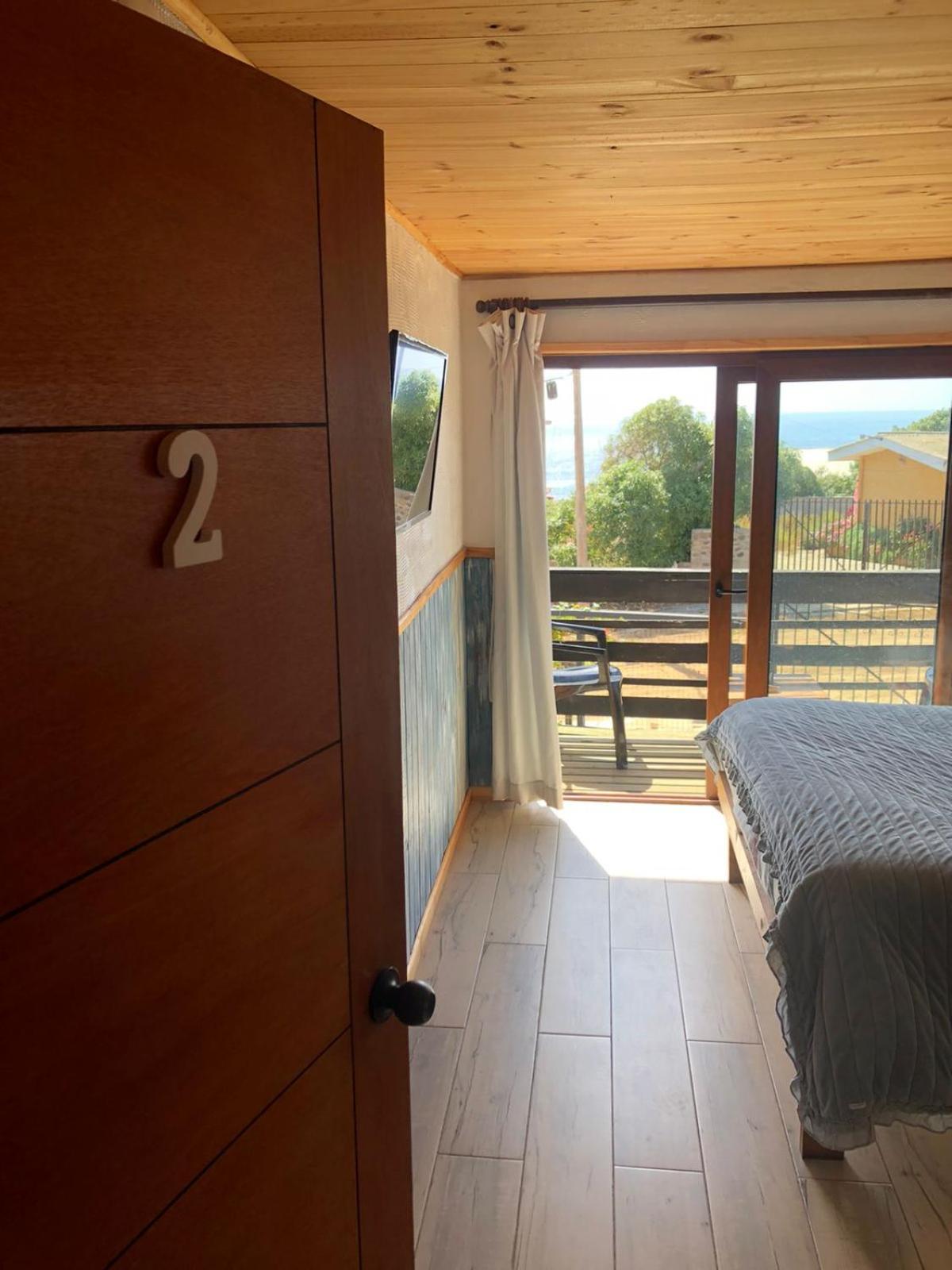 Deluxe Double Room with Side Sea View photo 3