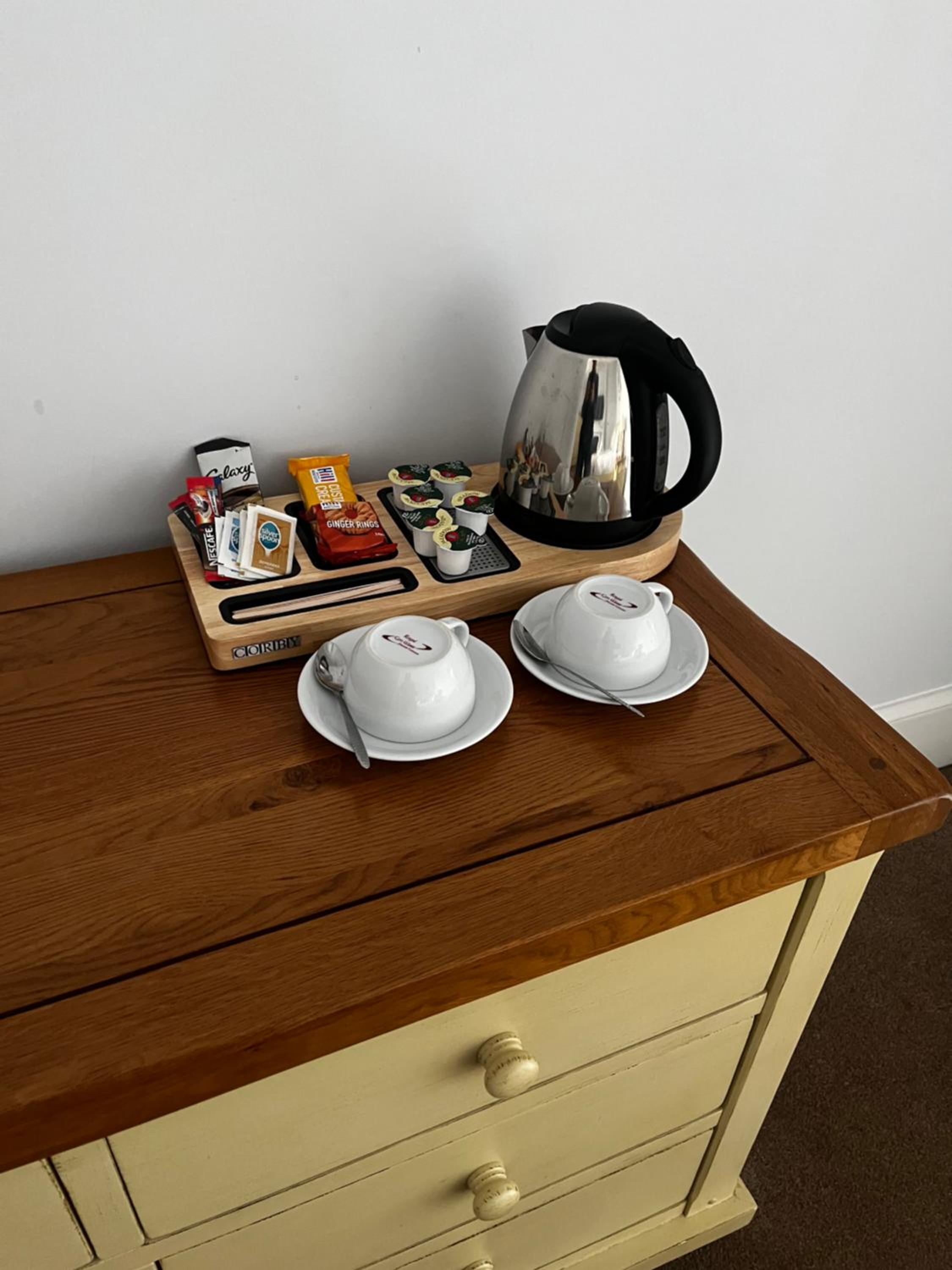 Superior King Room - Photo 3