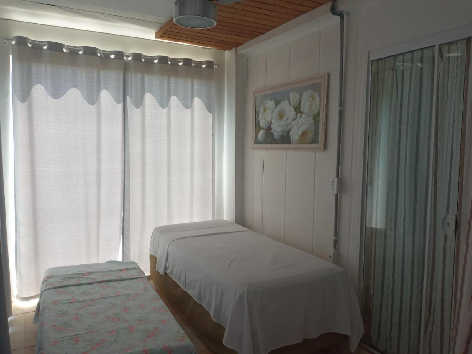 Standard Double Room - Photo 12
