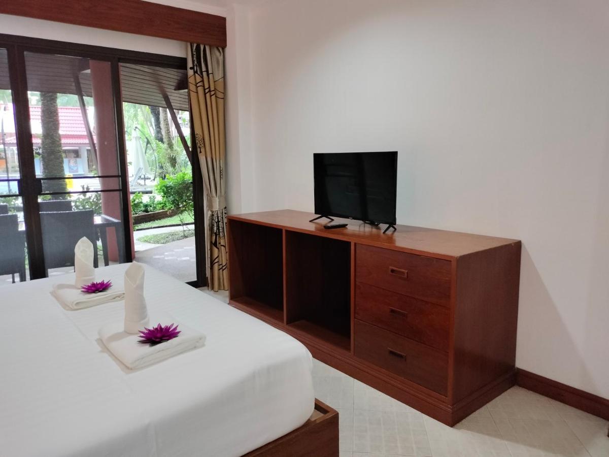 Apartment with Pool View  - Photo 16